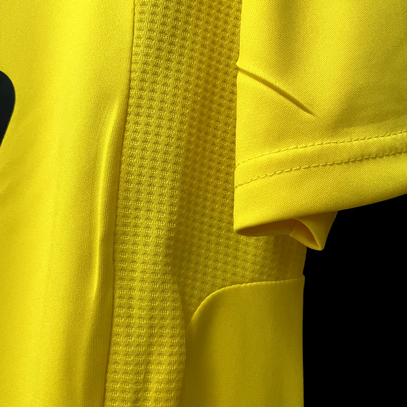 Retro Real Mαdrid 2011/12 Goalkeeper Yellow