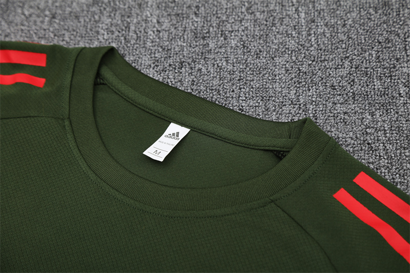 Adult / Kids Bayern Munchen 25/26 Short Sleeves Training suit 801