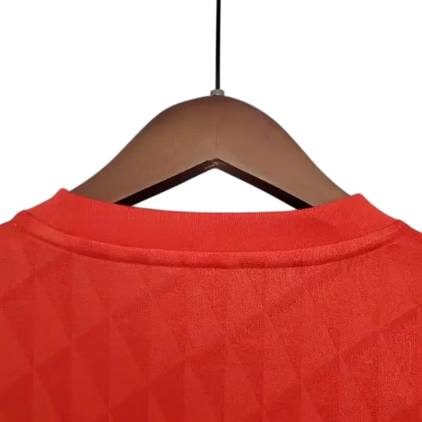 Retro LVP 2010-11 Home