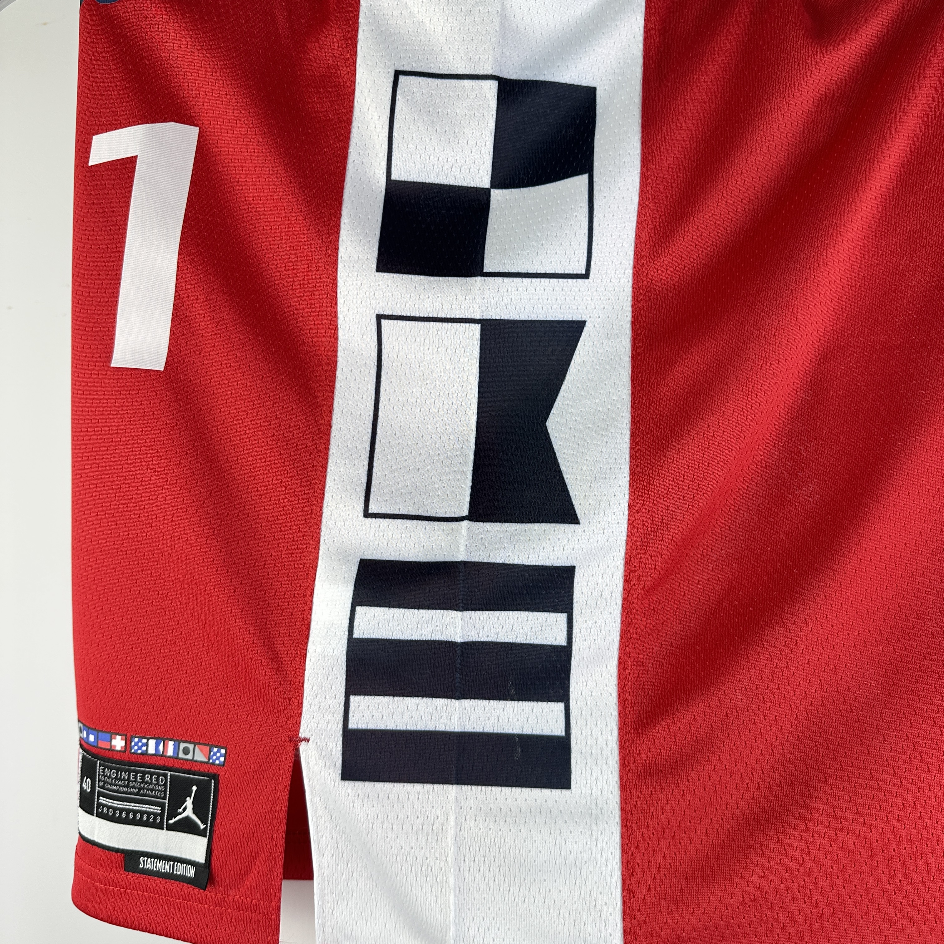 24/25 Season Los Angeles Clippers Flyer Edition  No.0 Westbrook