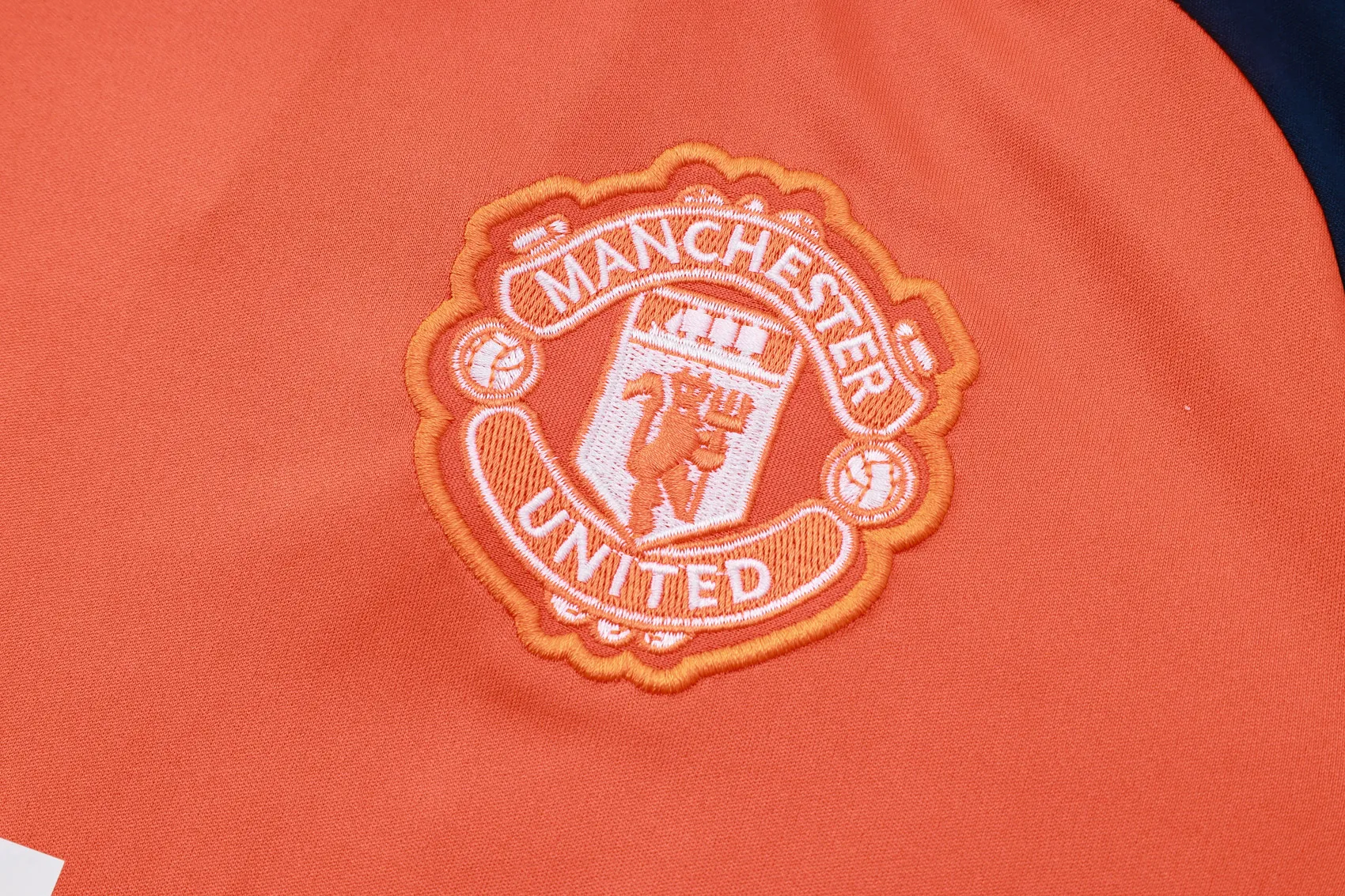 Manchester United  Sleevesless Training Suit D1118