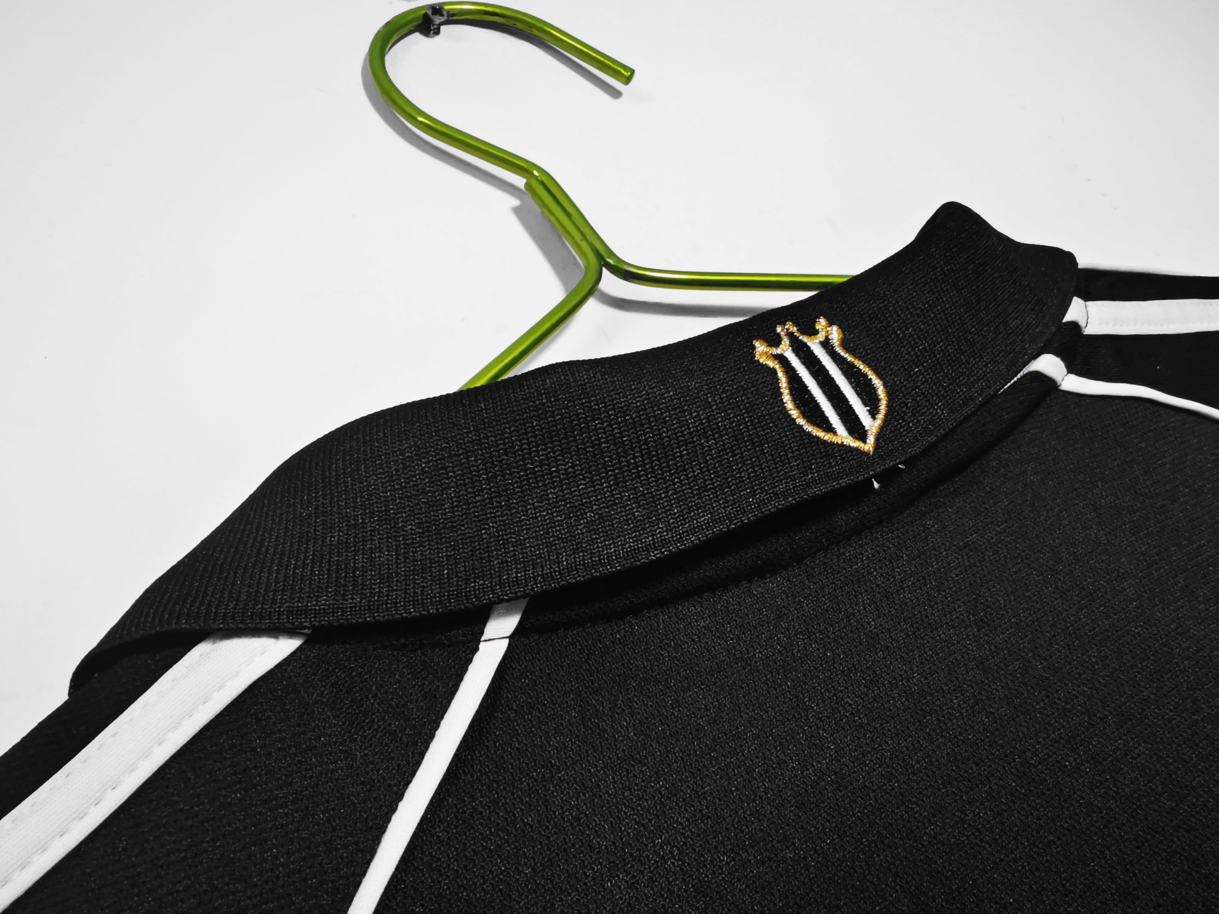 Retro Newcastle 2000/01 Away