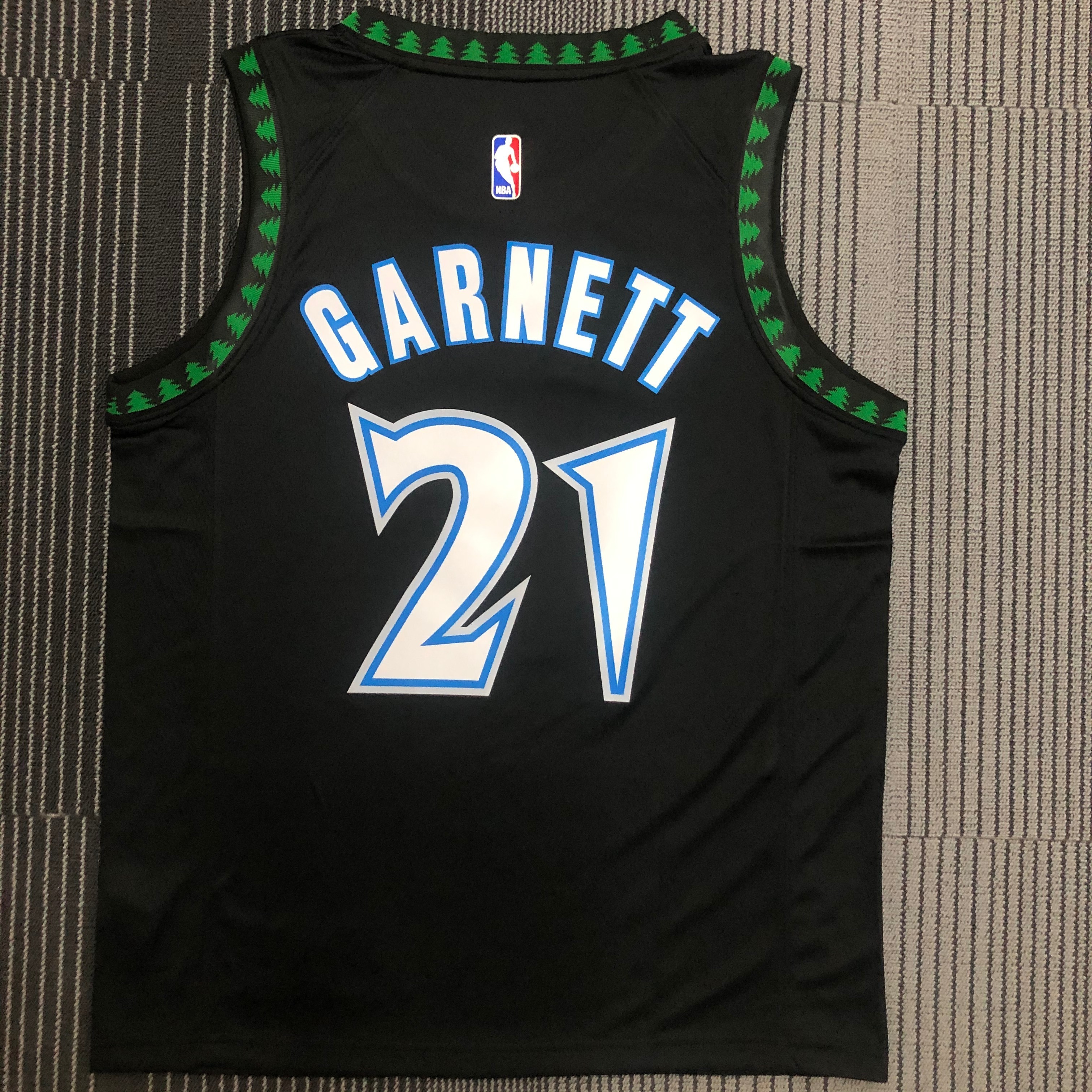 18 Season MINNESOTA TIMBERWOLVES BLACK  NO.21 GARNETT