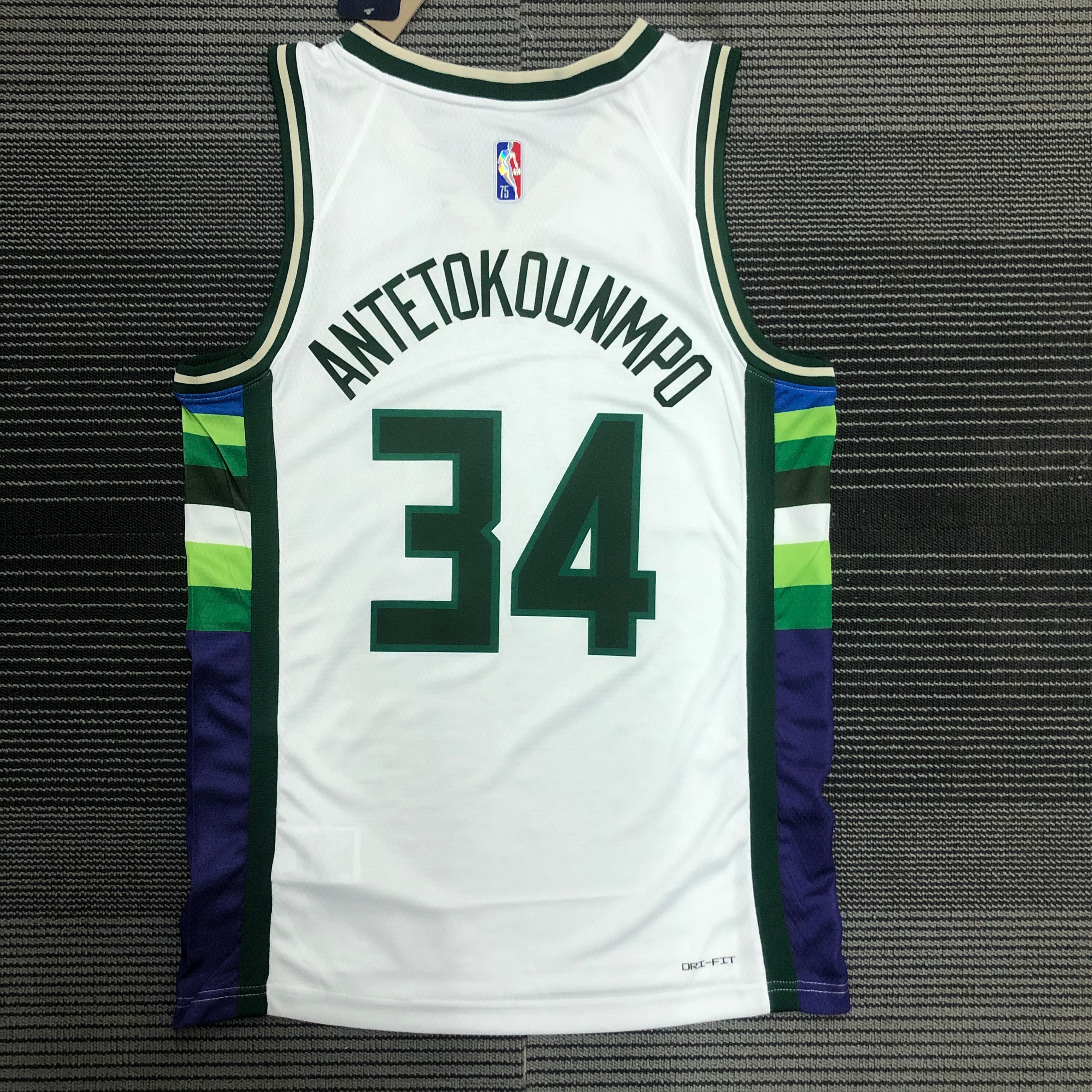22 Season Milwaukee Bucks City Version  No.34 ANTETOKOUNMPO