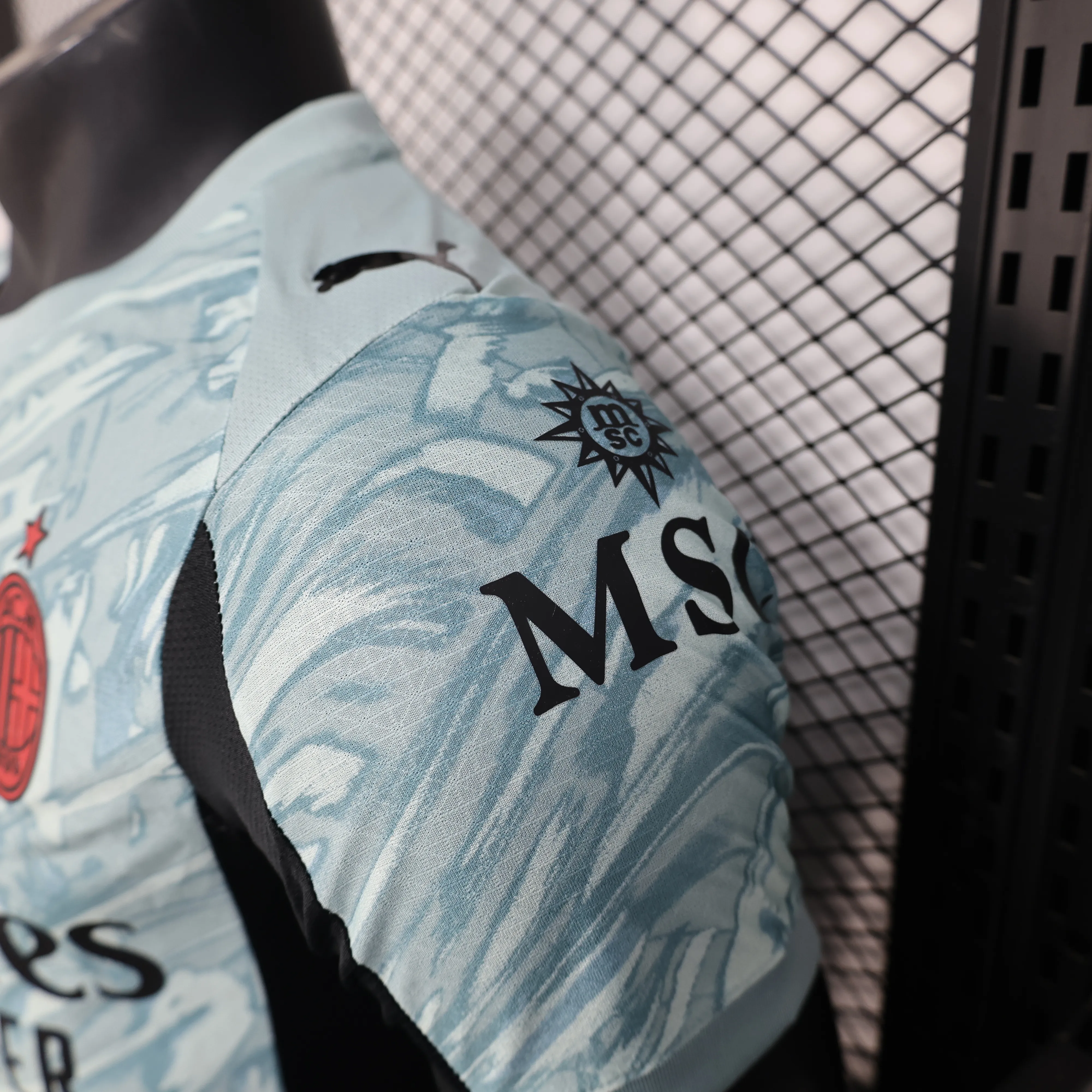 Player Version AC MILAN GOALKEEPER HOME 2025/26