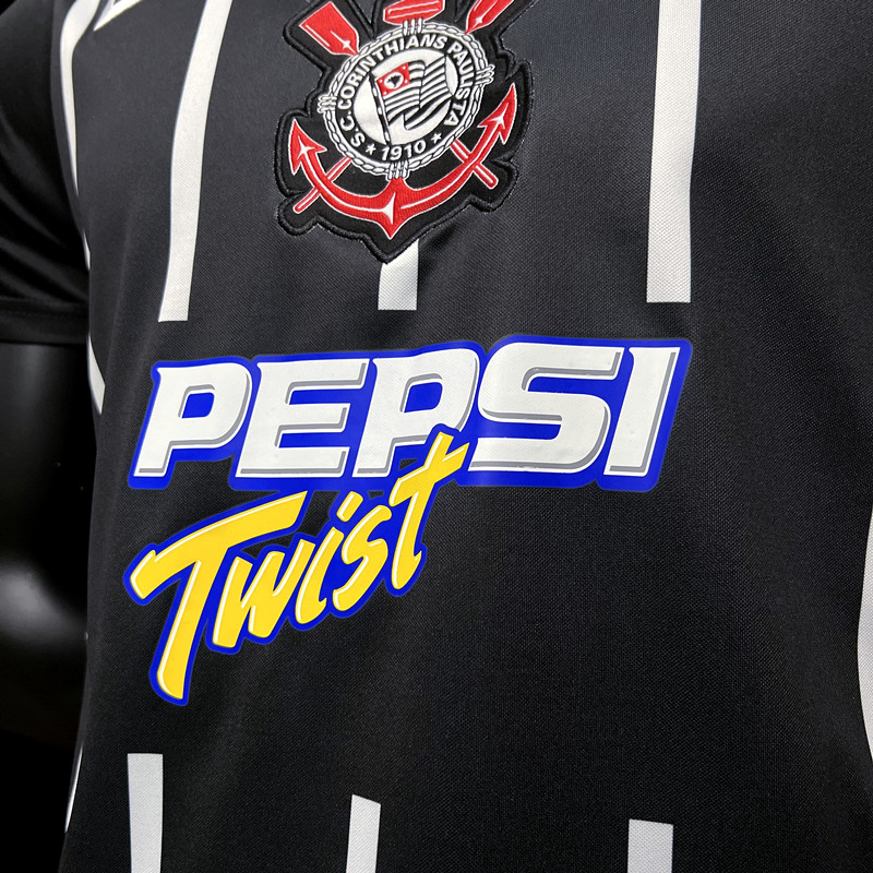 Retro  Corinthians 2004 Away