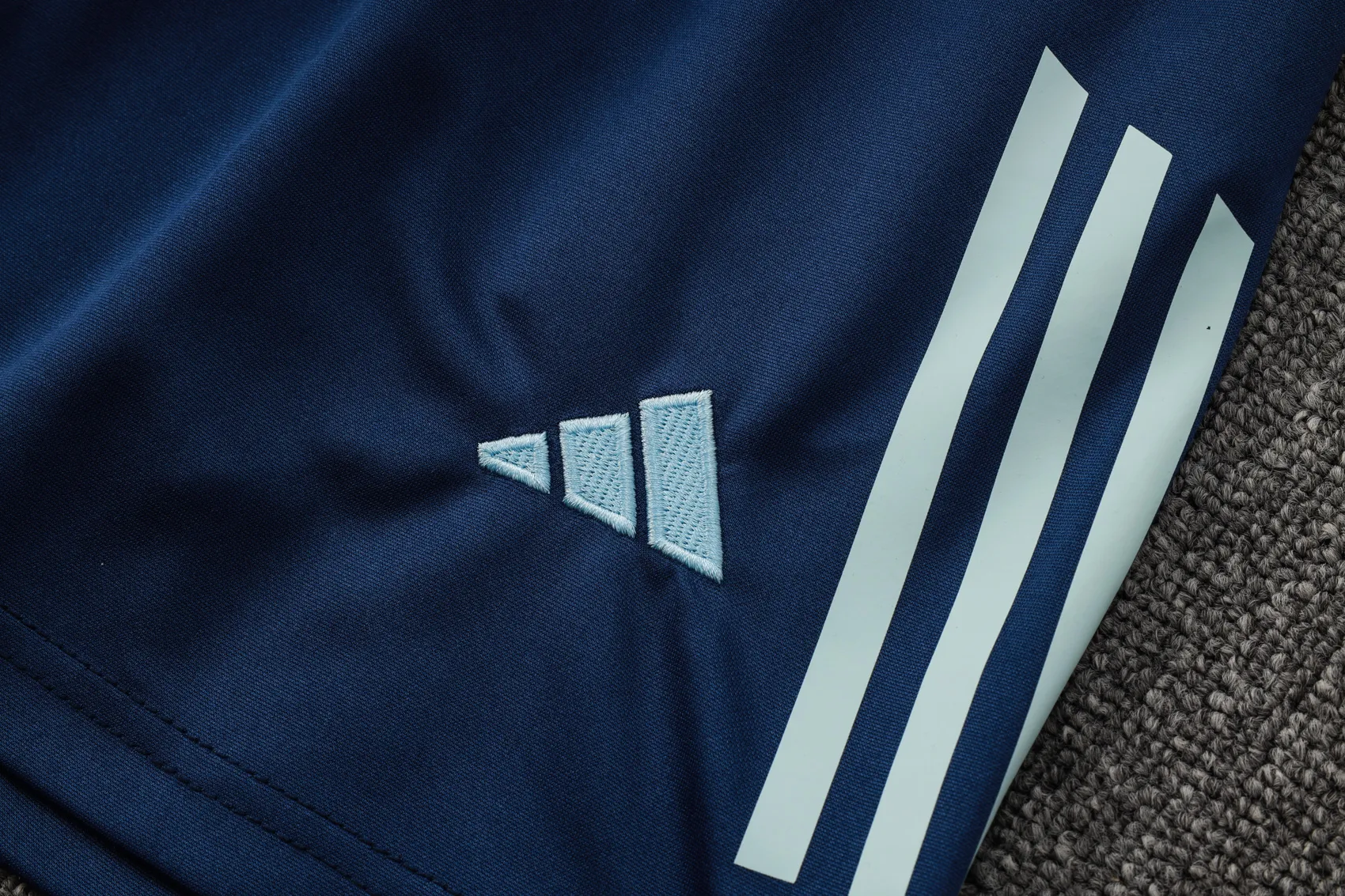 2425 Arsenal Sleevesless Training Suit D1246