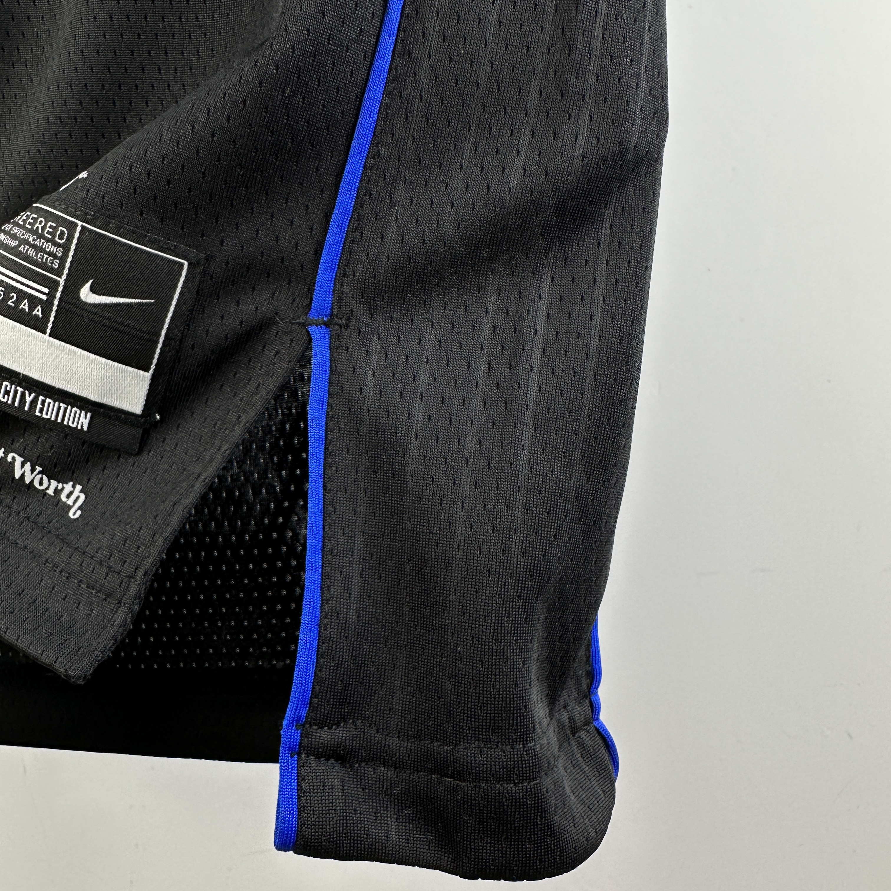 24 Season Mavericks City Edition  No.77 Dončić