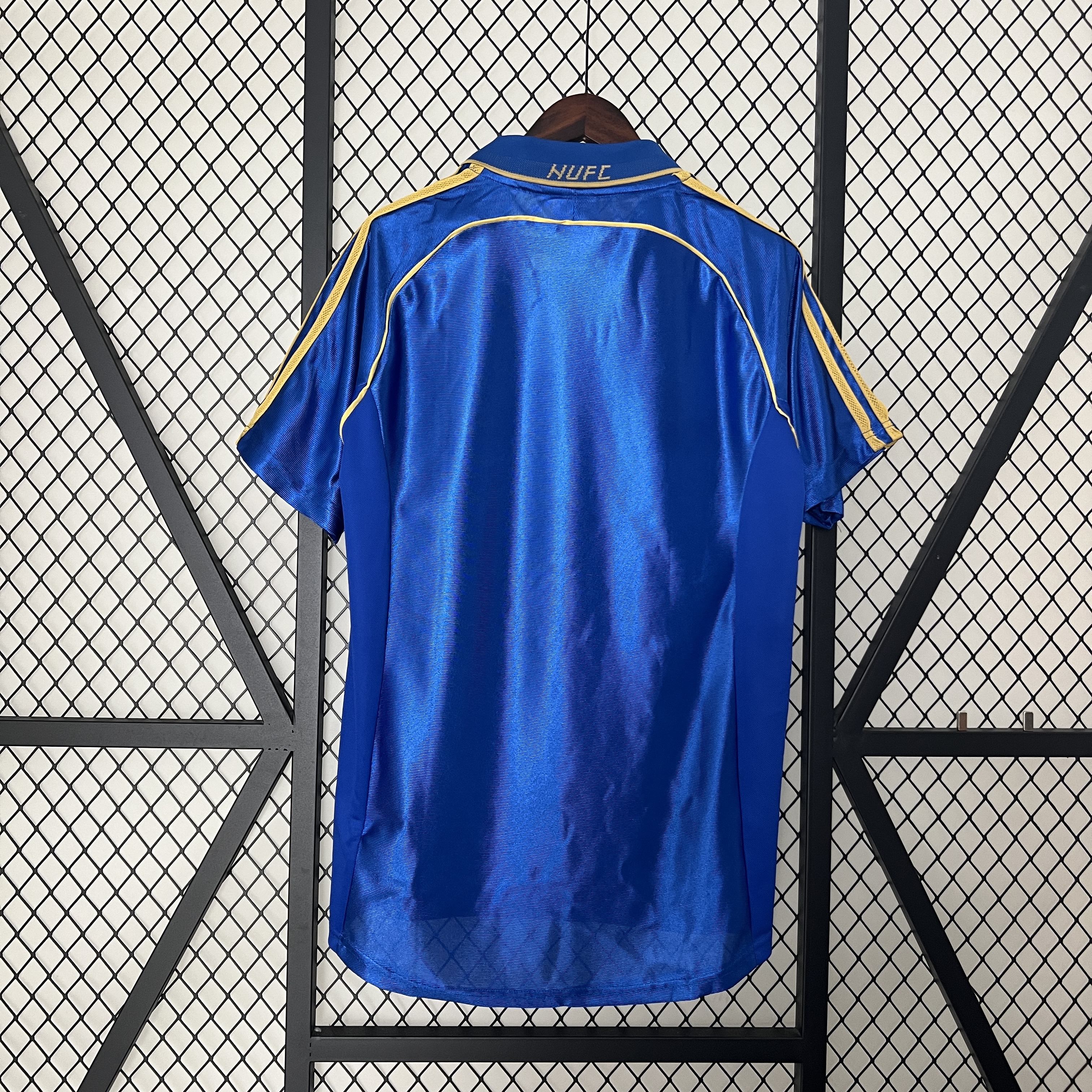 Retro Newcastle 1998/99 Away