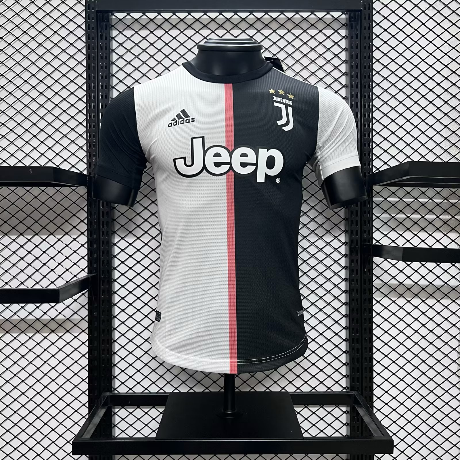 Player Version  Juventus 19/20 Home