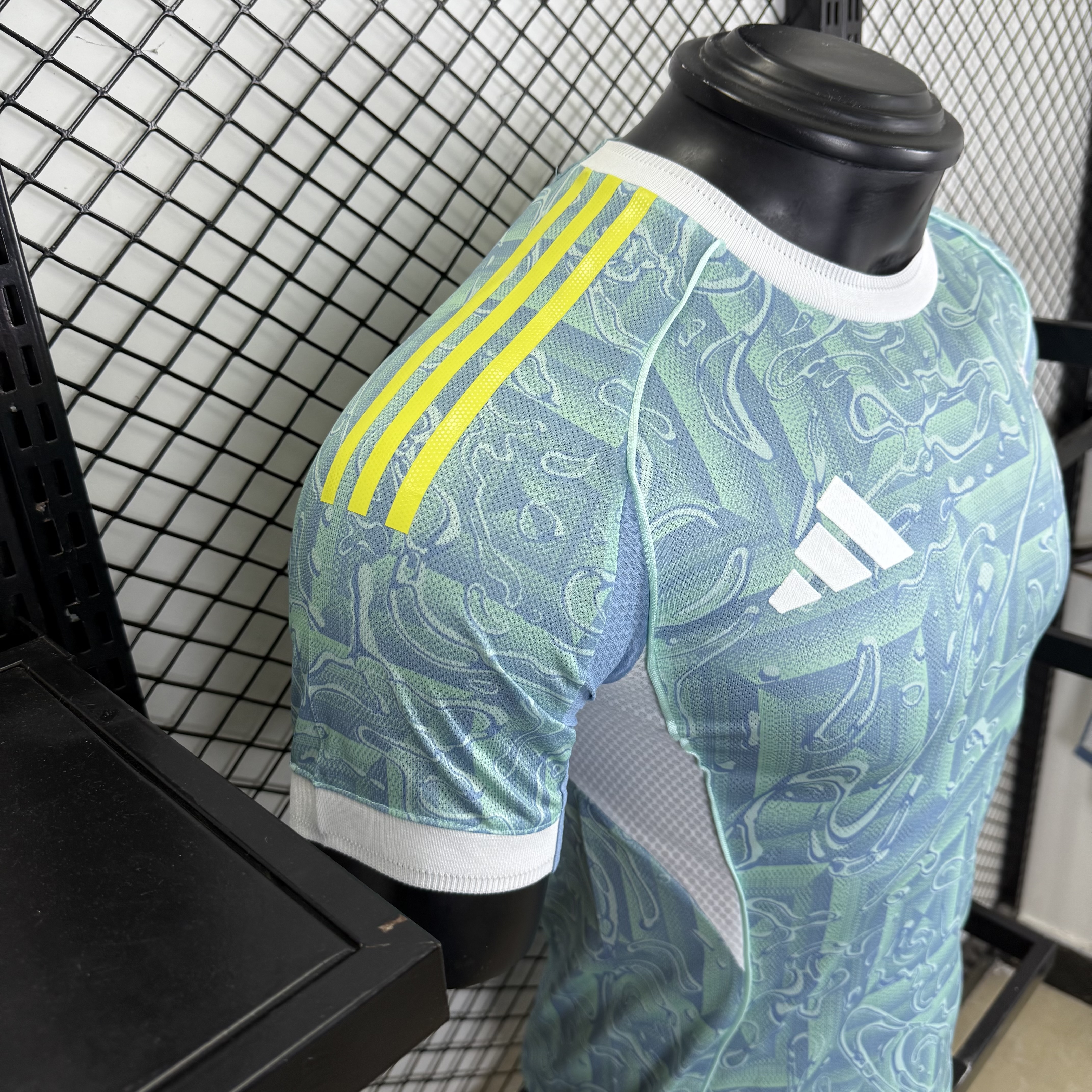 Player Version Juventus 25/26 Away S-XXL