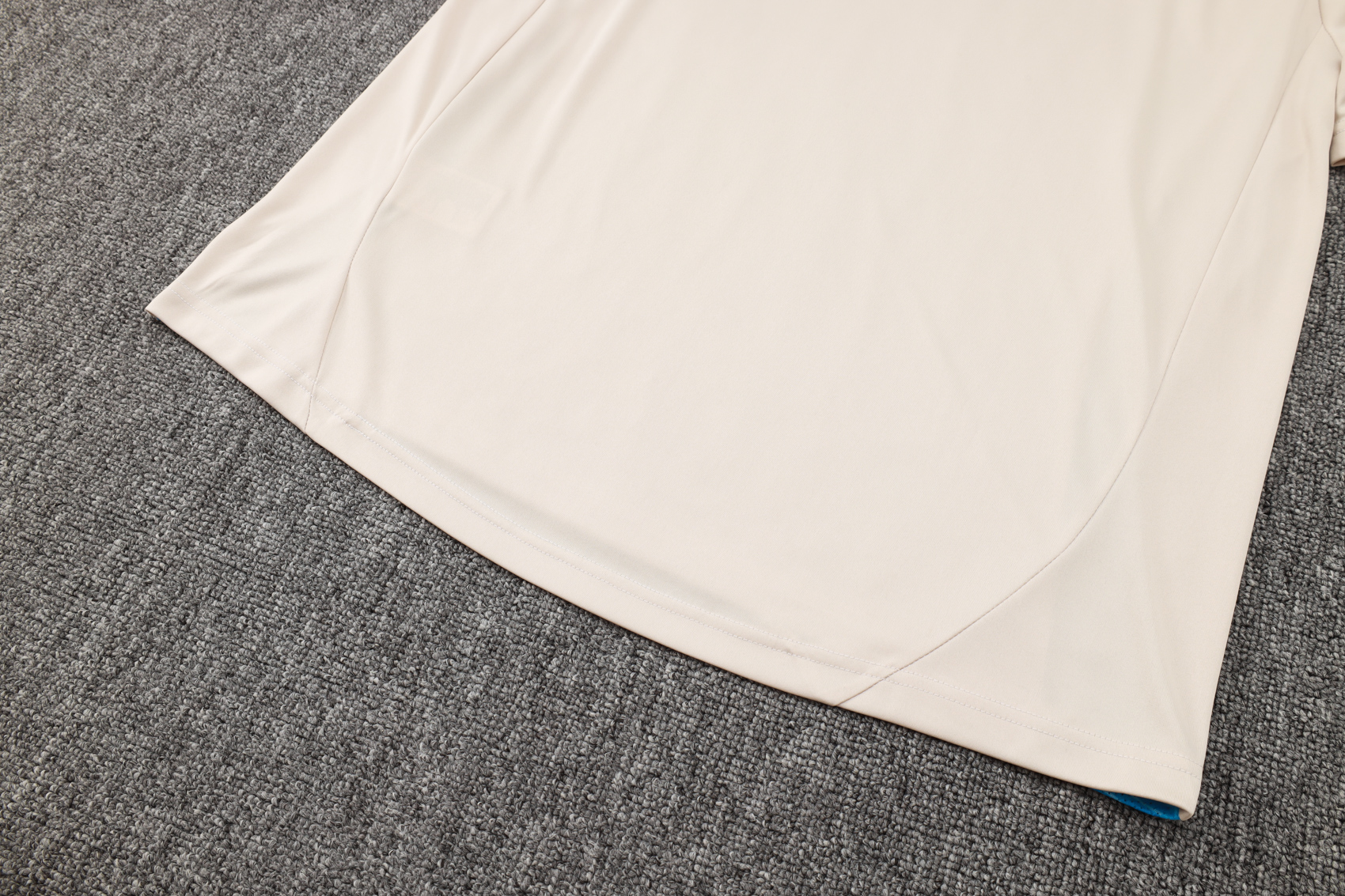 Argentina 2425 short-sleeved Argentine beige (with cropped trousers)