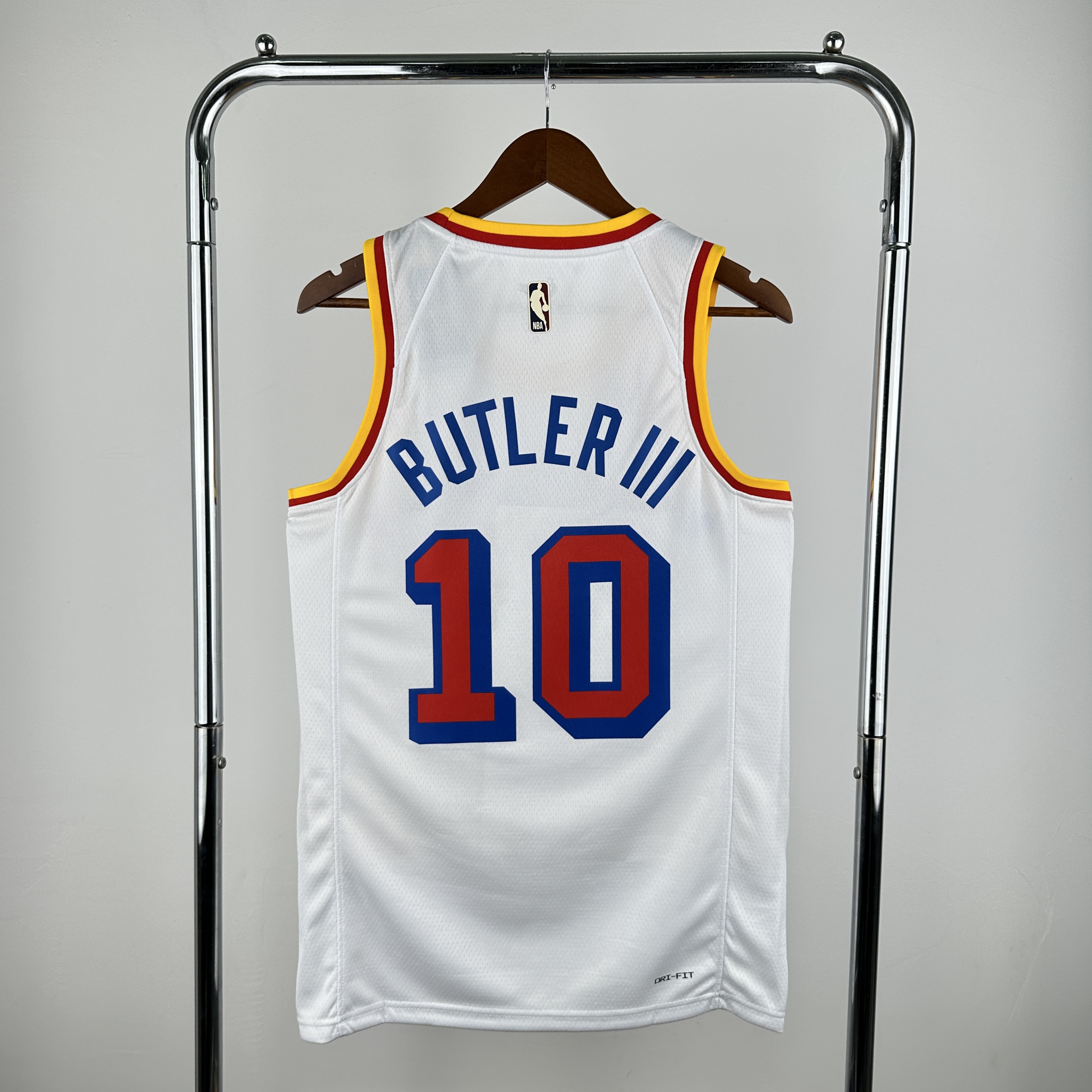 25 Season Warriors White No.10 BUTLER