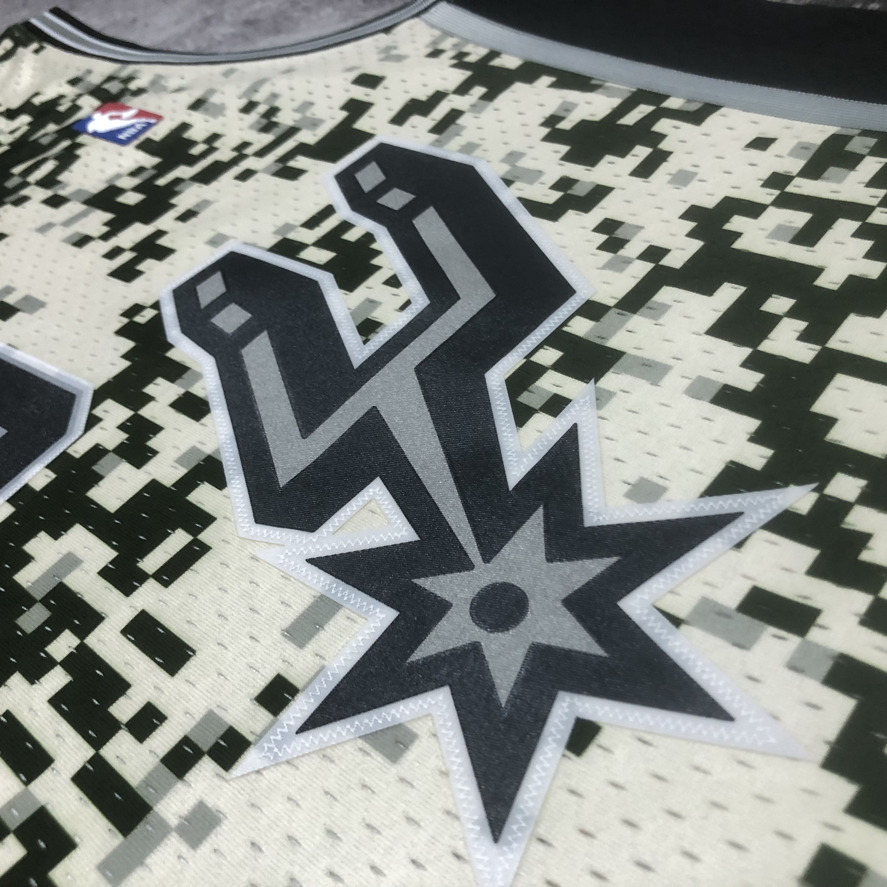 MN Heat Press Retro: San Antonio Spurs 13/14 Season #20
