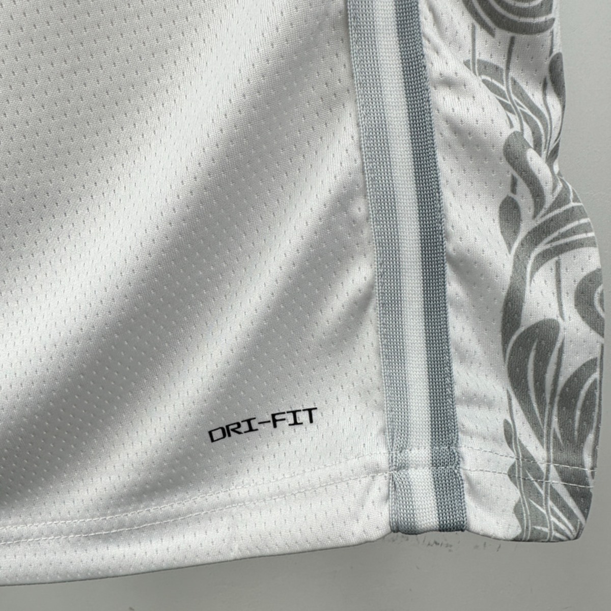 25 Season Dallas Mavericks City Edition #32