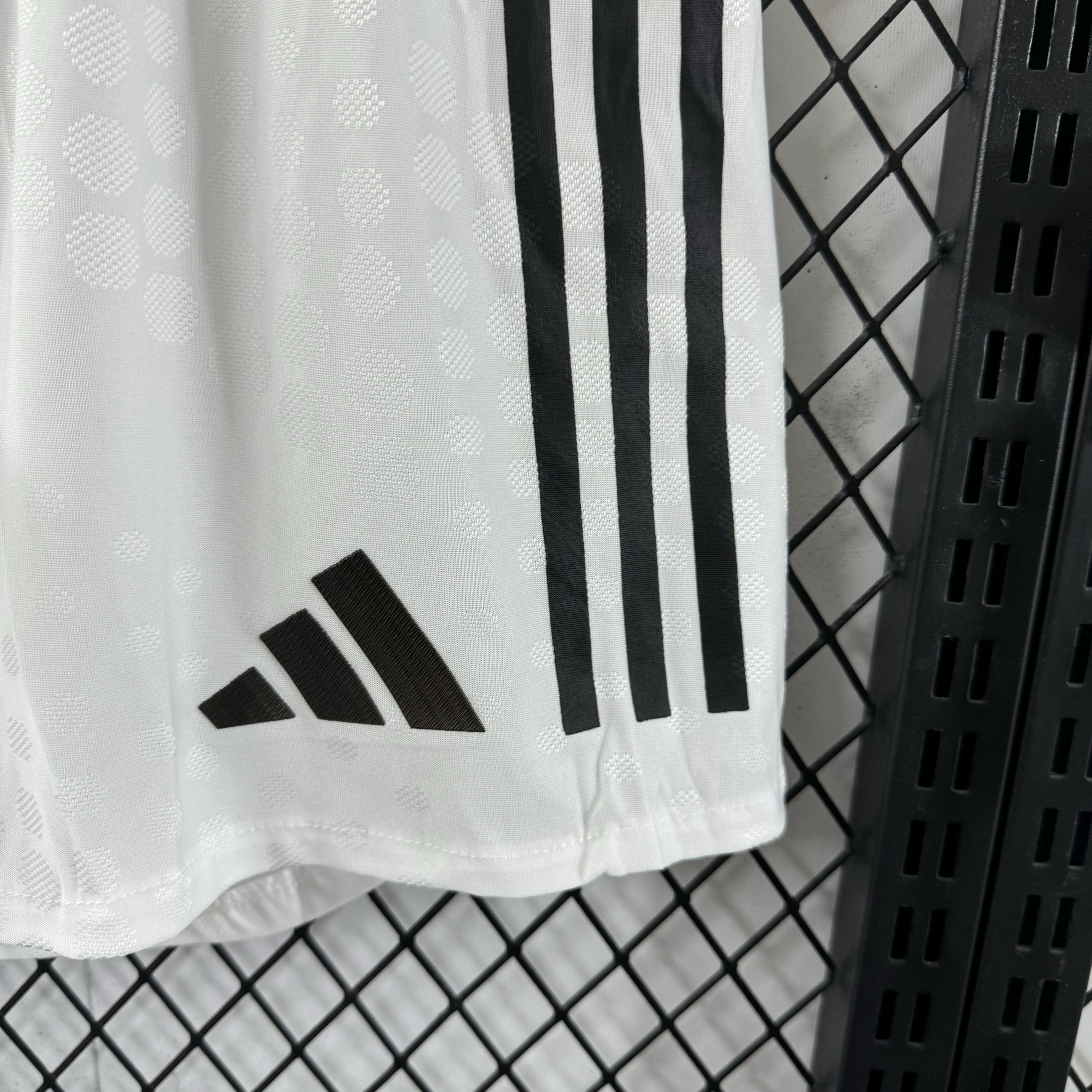 Player Version Shorts 2025-26 Reαl Mαdrid Home