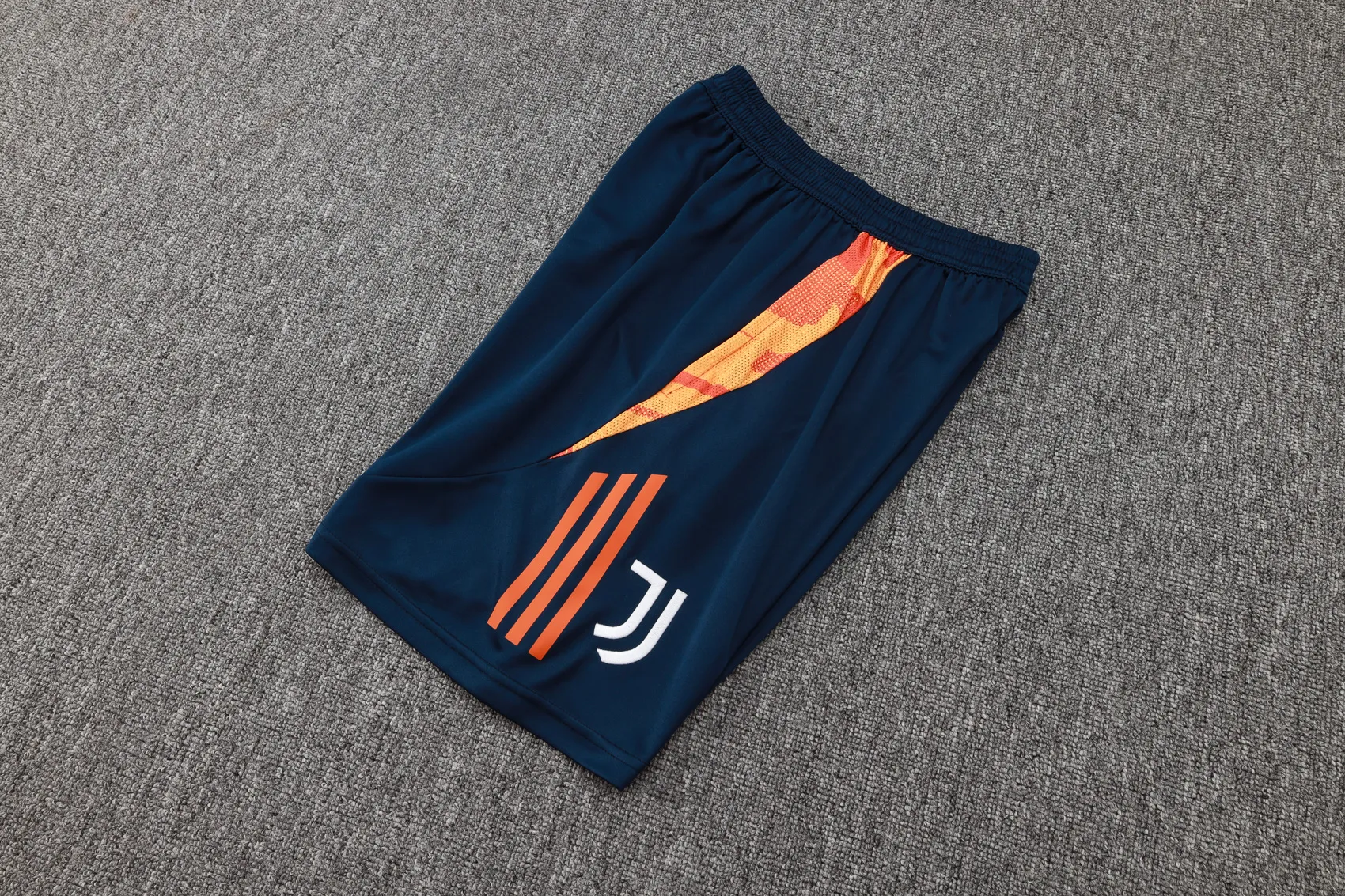 Juventus Short Sleeves Training Suit D1076