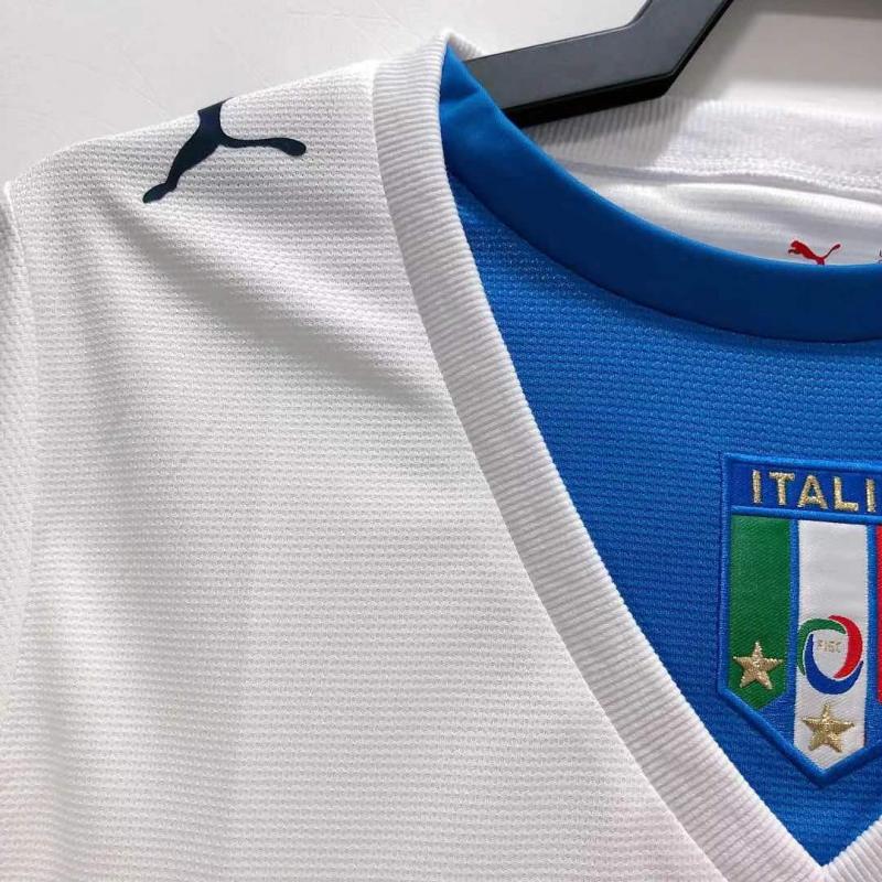 Retro 05/06 Italy Away Kit S-XXL