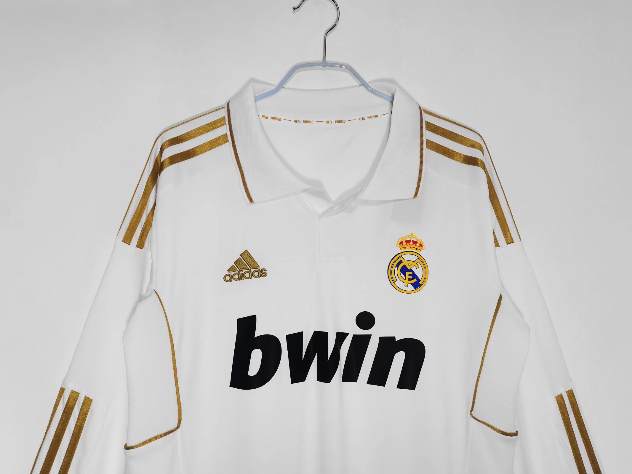 Retro  Real Mαdrid 11/12 Home White Long Sleeves