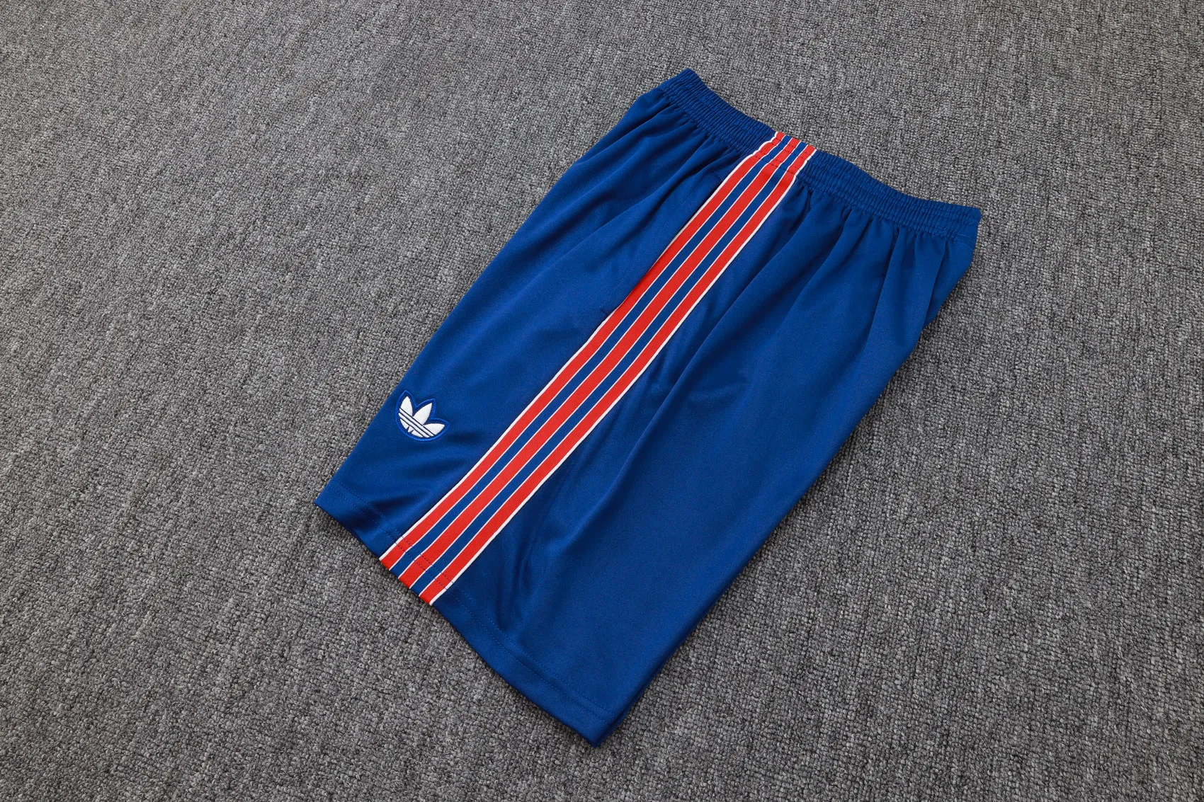 Arsenal Sleeveless training suit D2516