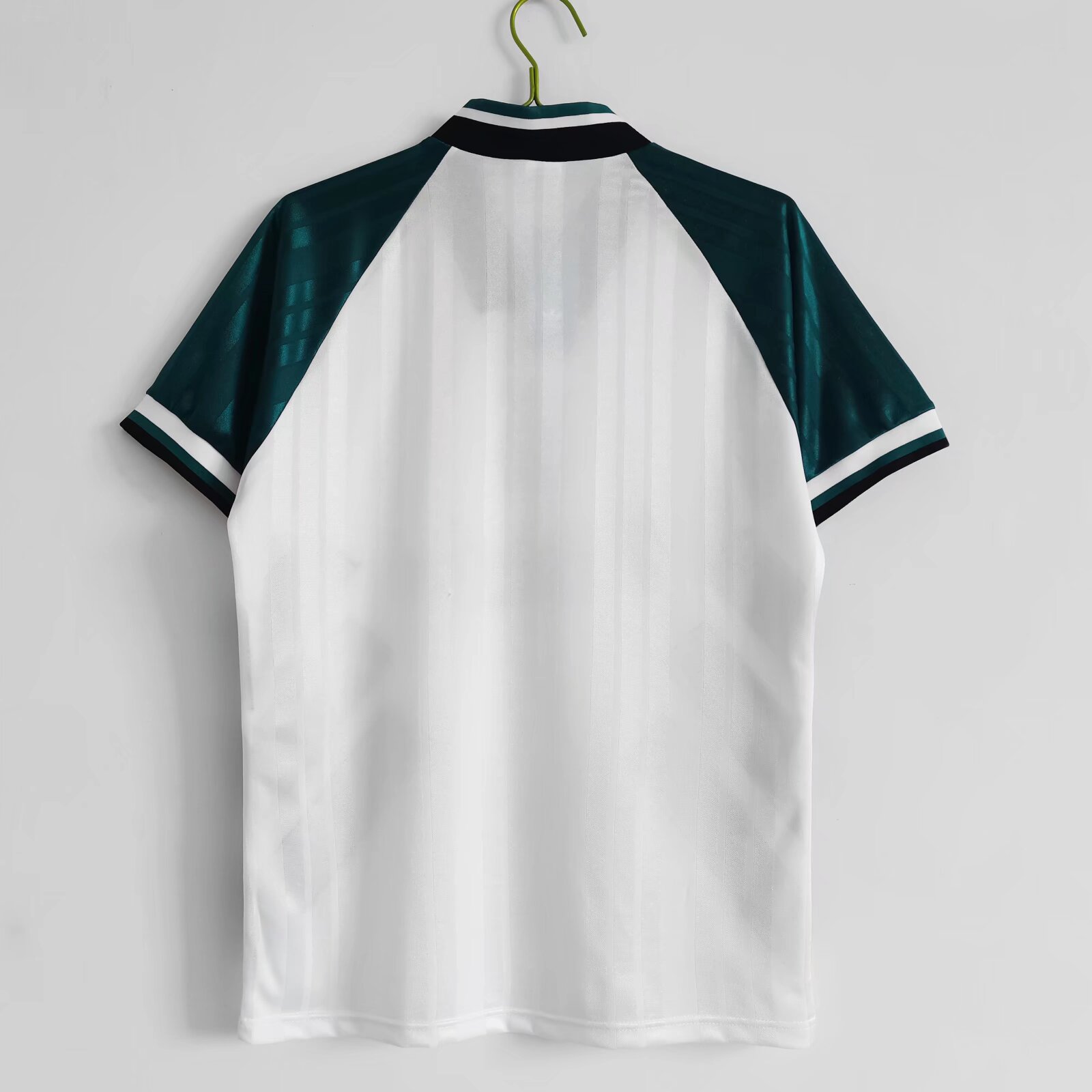 Retro LVP 1993-95 Away