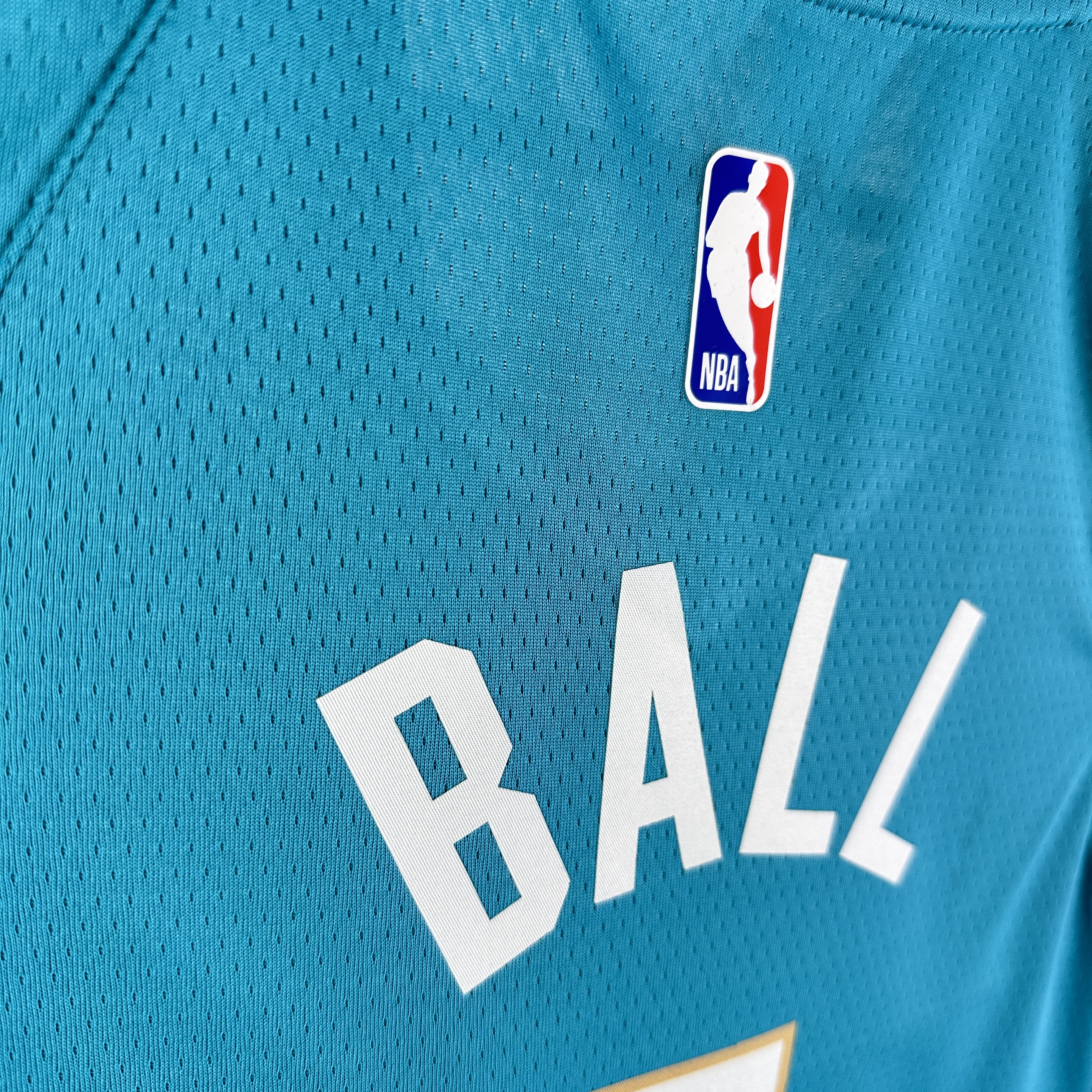 24 Season Hornets City Edition No.1 Ball