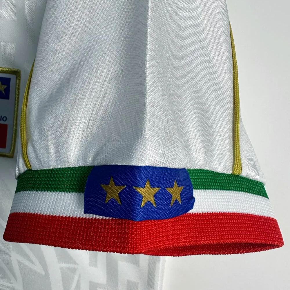 Retro Italy 1995 Away Kit S-XXL