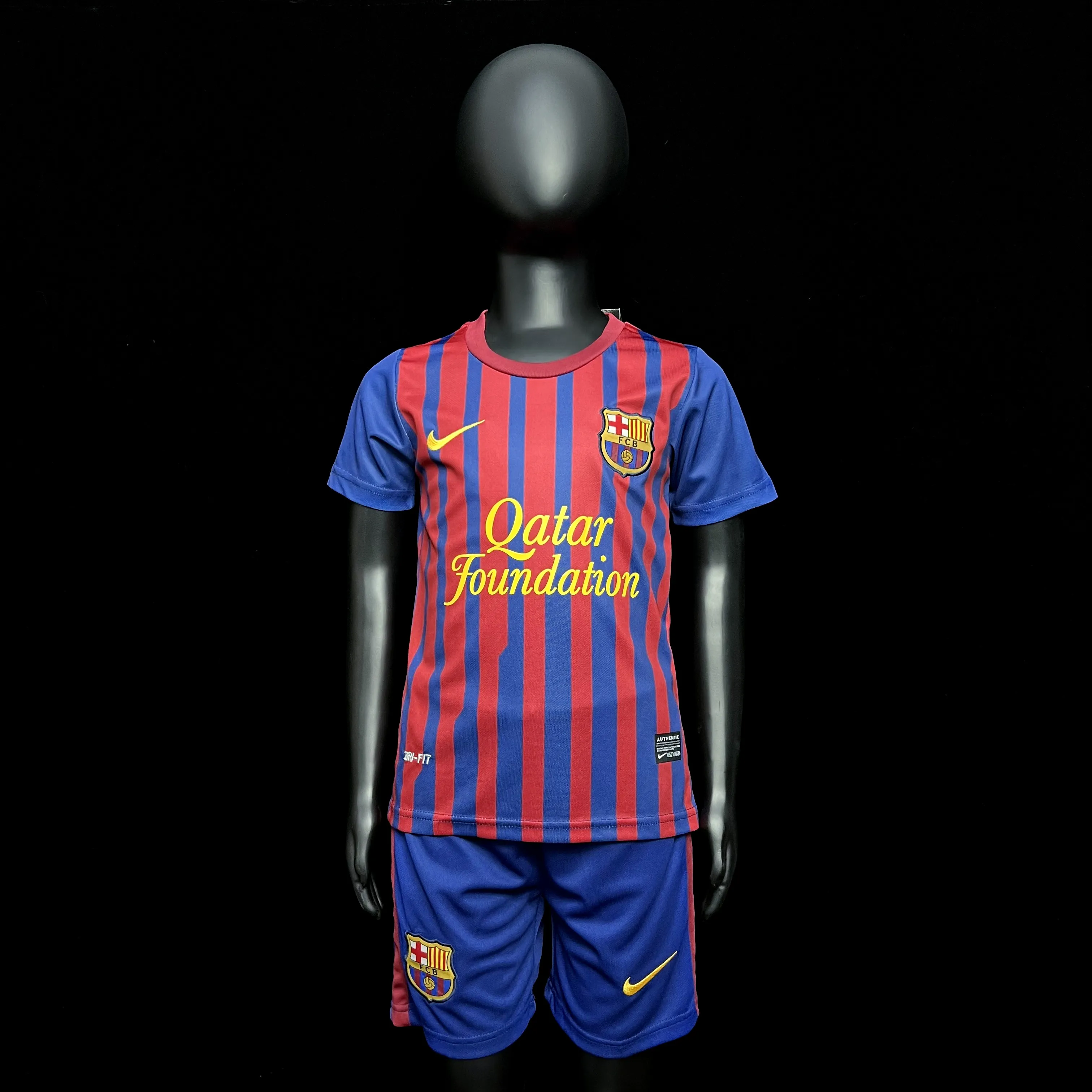 Kids Retro Barcelona 11/12 Home  16-28