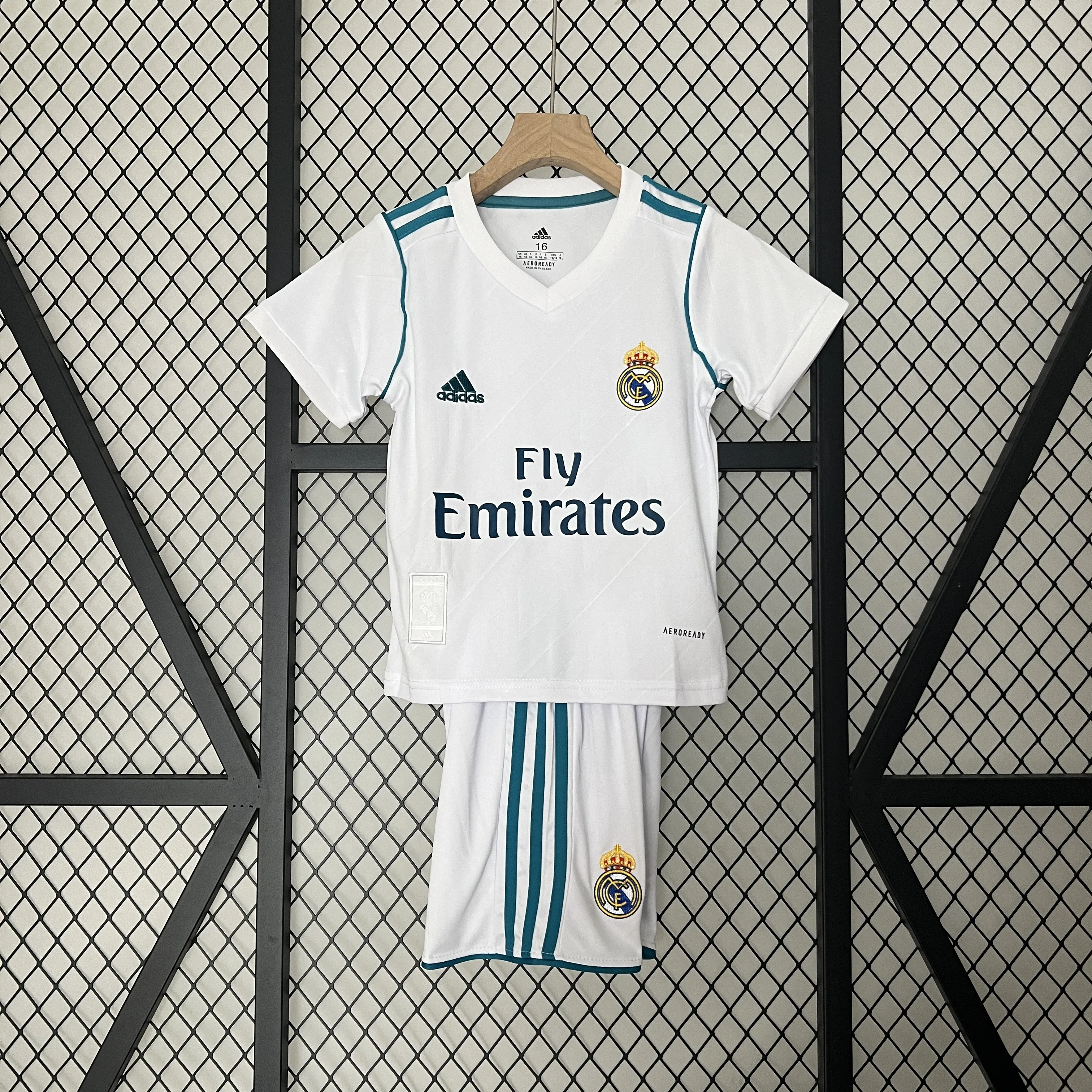 Kids Kit Real Mαdrid 17/18 Home White