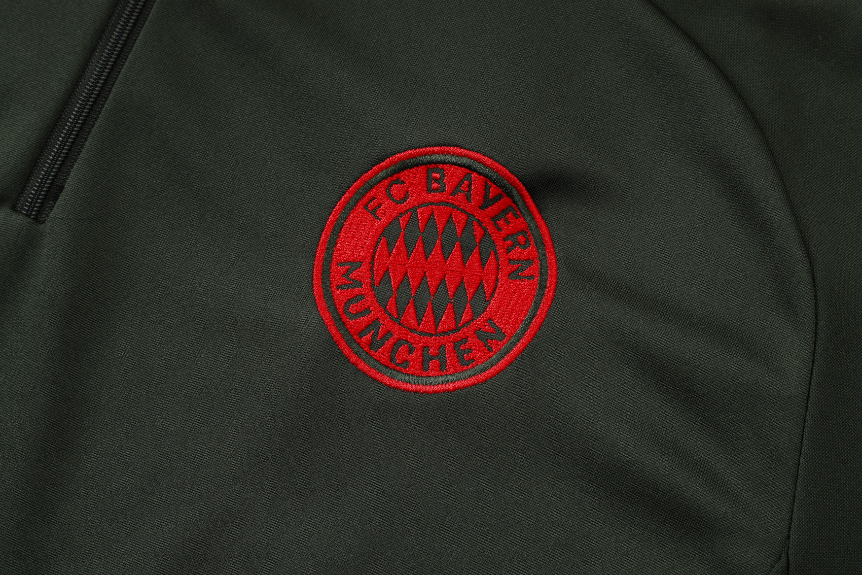 Adult/ Kids Bayern Half Zipper Training Suit B2535
