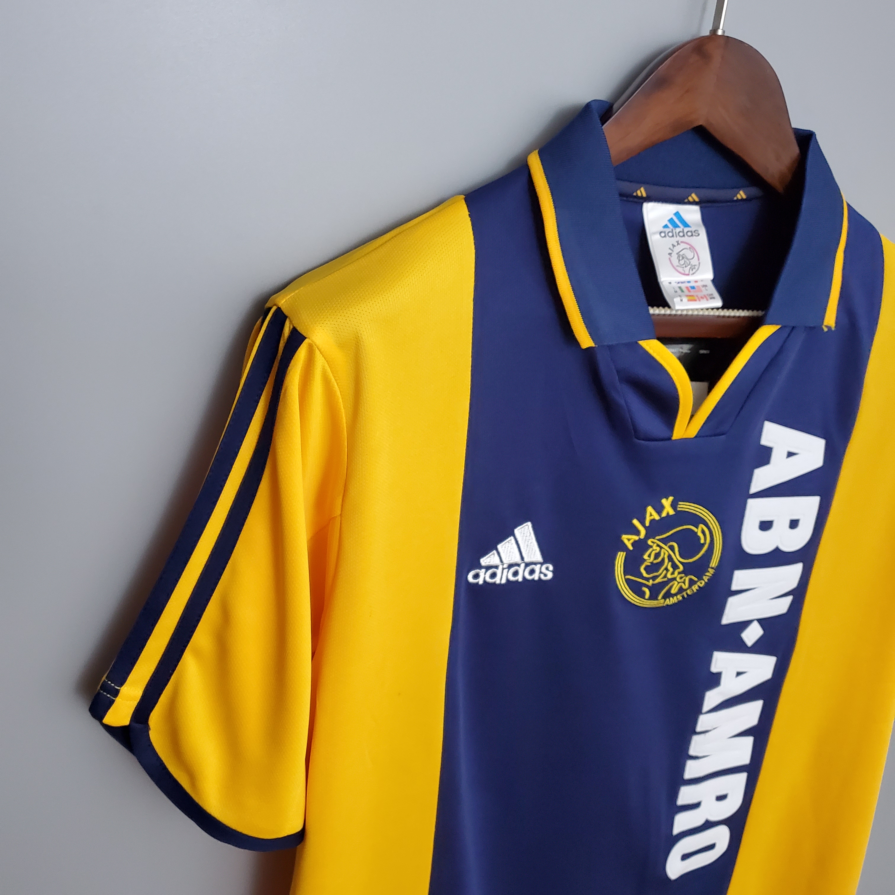Retro 2000 Ajax Away S-XXL