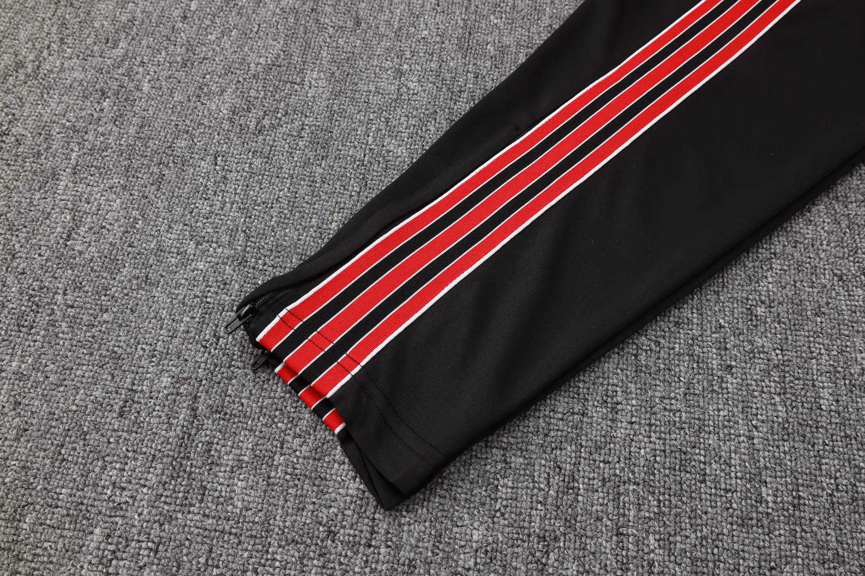 Adult/ Kids Manchester united 24/25 half zipper Training B2506