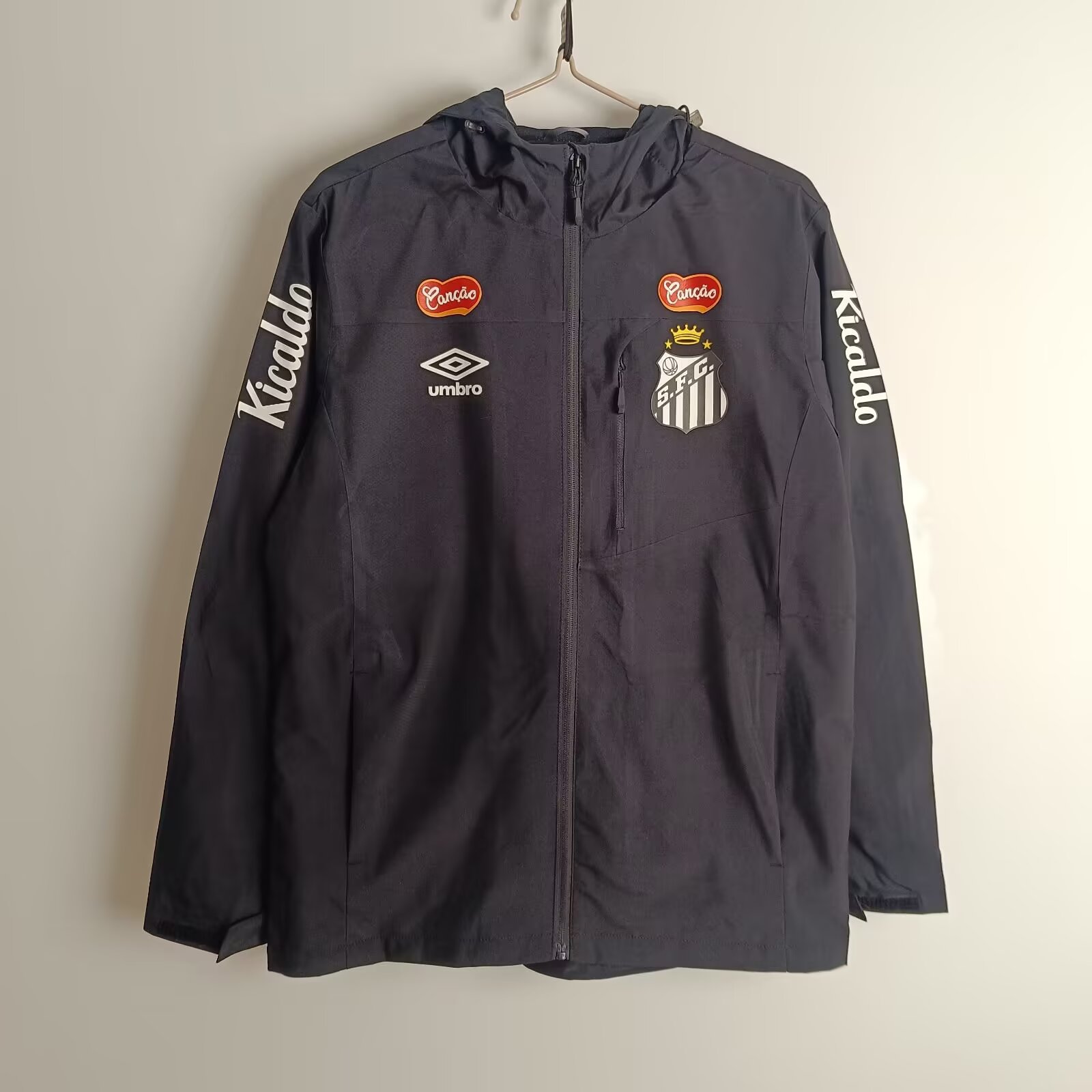 Santos Black windbreaker