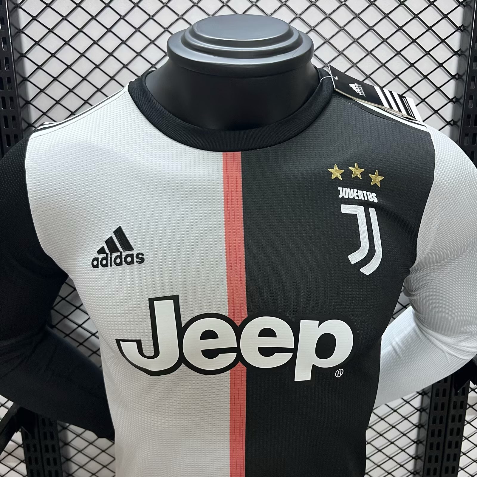 Player Version  Juventus 19/20 Home Long Sleeves