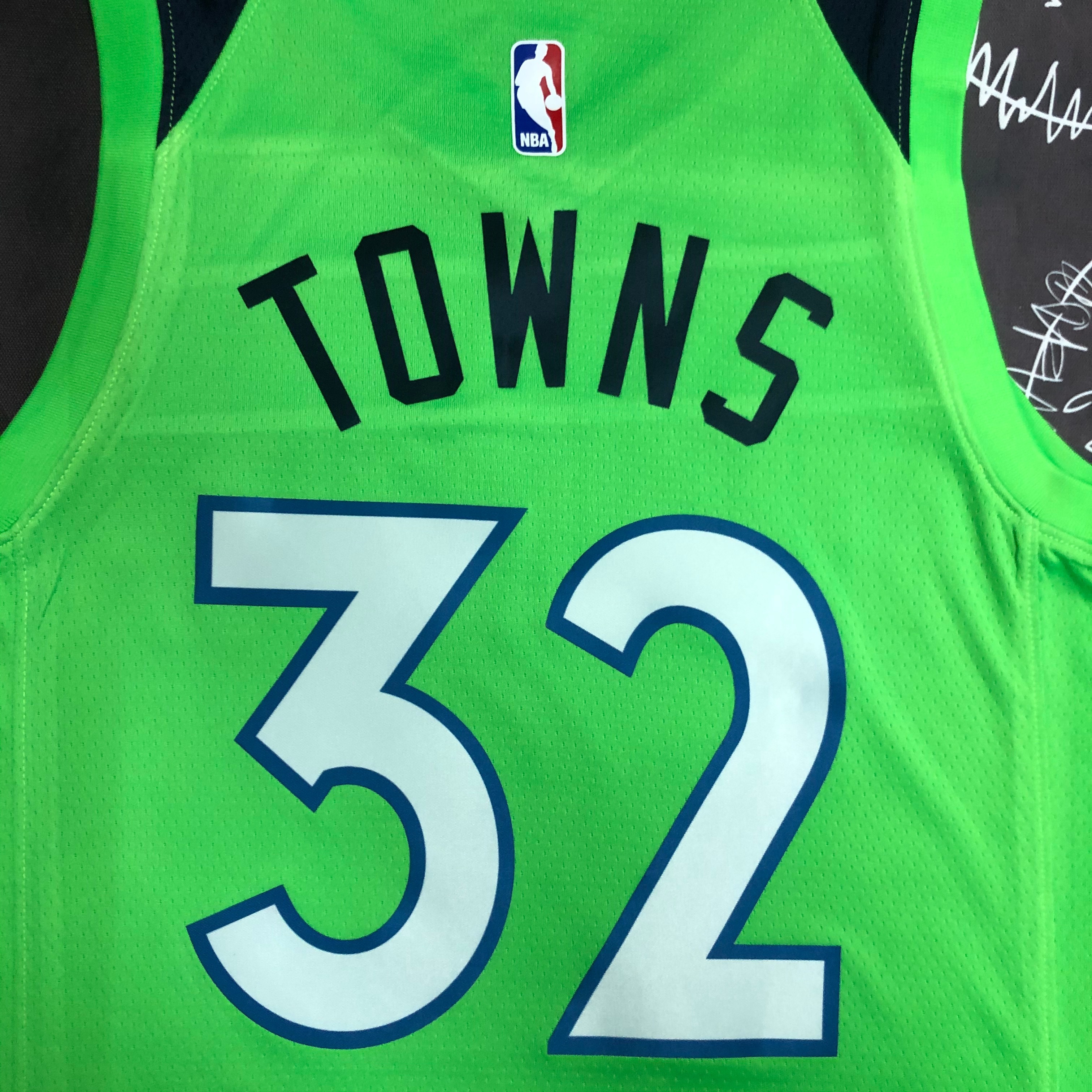 MINNESOTA TIMBERWOLVES GREEN  NO.32 TOWNS