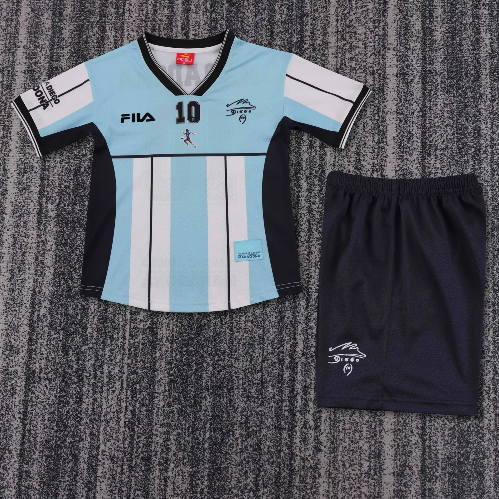 Kids Retro Kit Argentina 2001 Maradona Memorial Edition