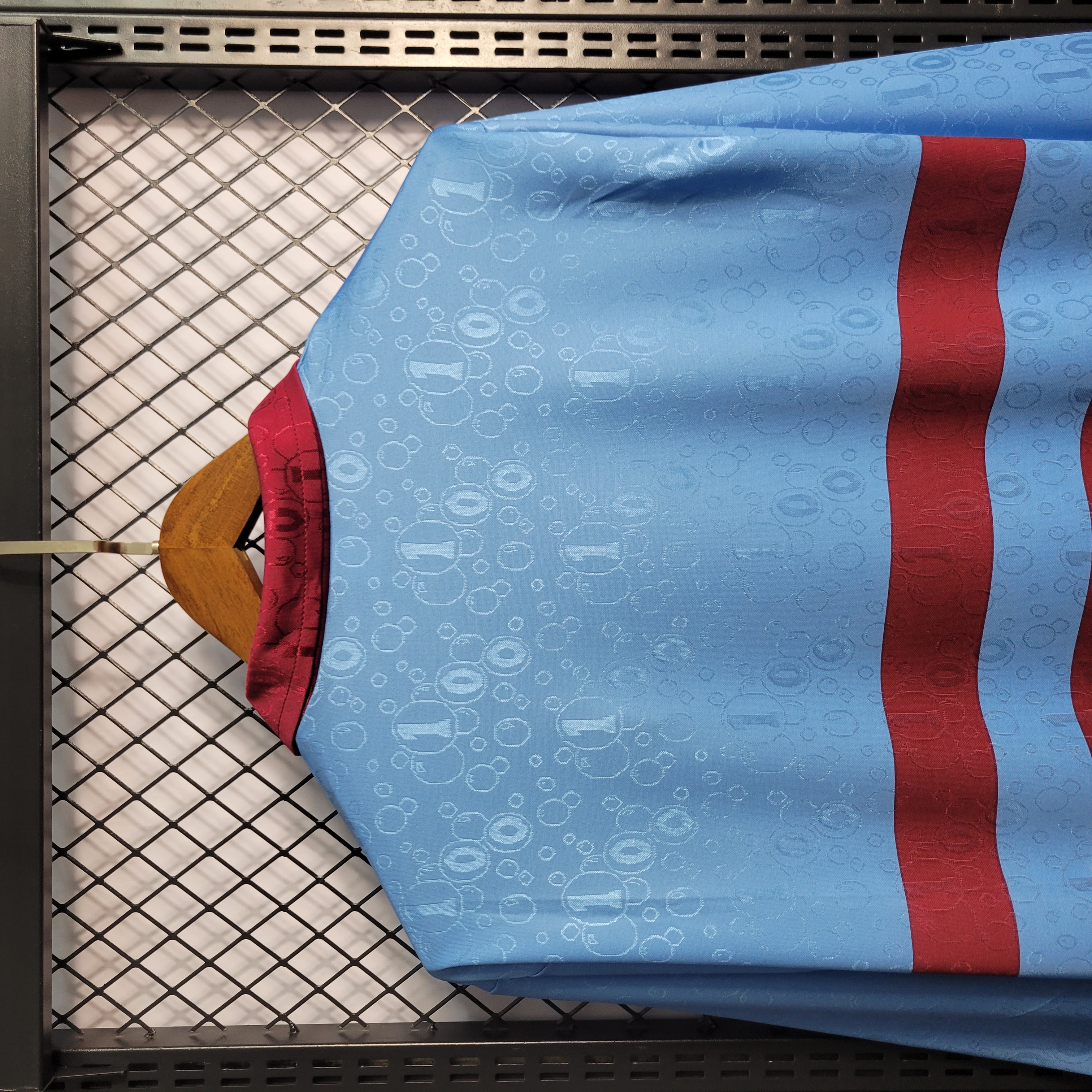 Retro  1995-97 West Ham Long Sleeves Away