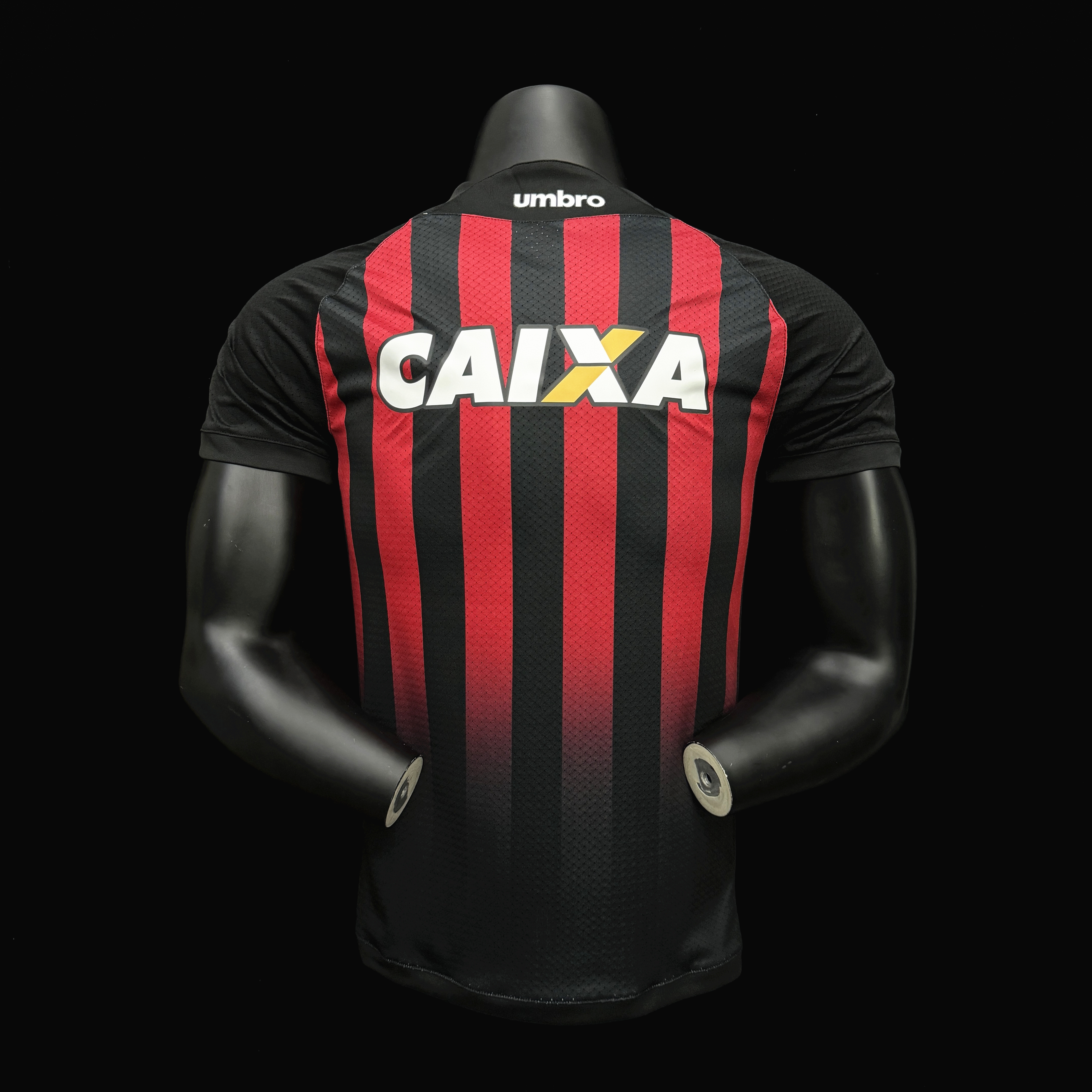 Retro  2018 Athletico Paranaense Home Masculino