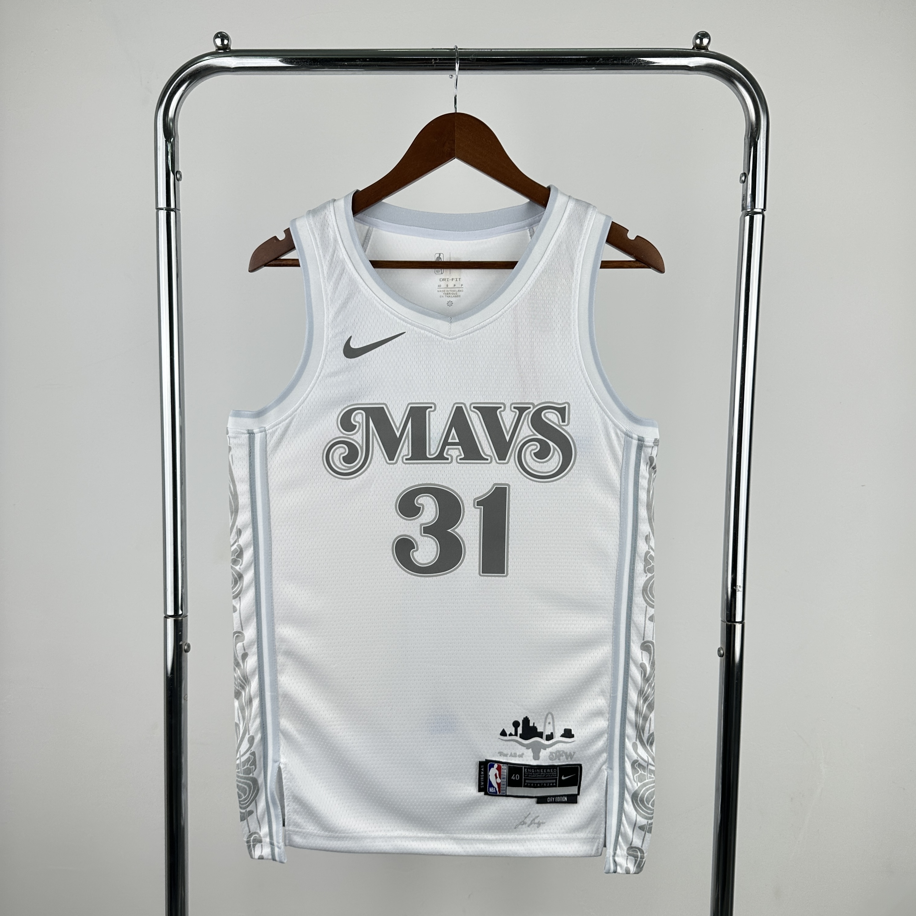 25 Season Dallas Mavericks City Edition  #31
