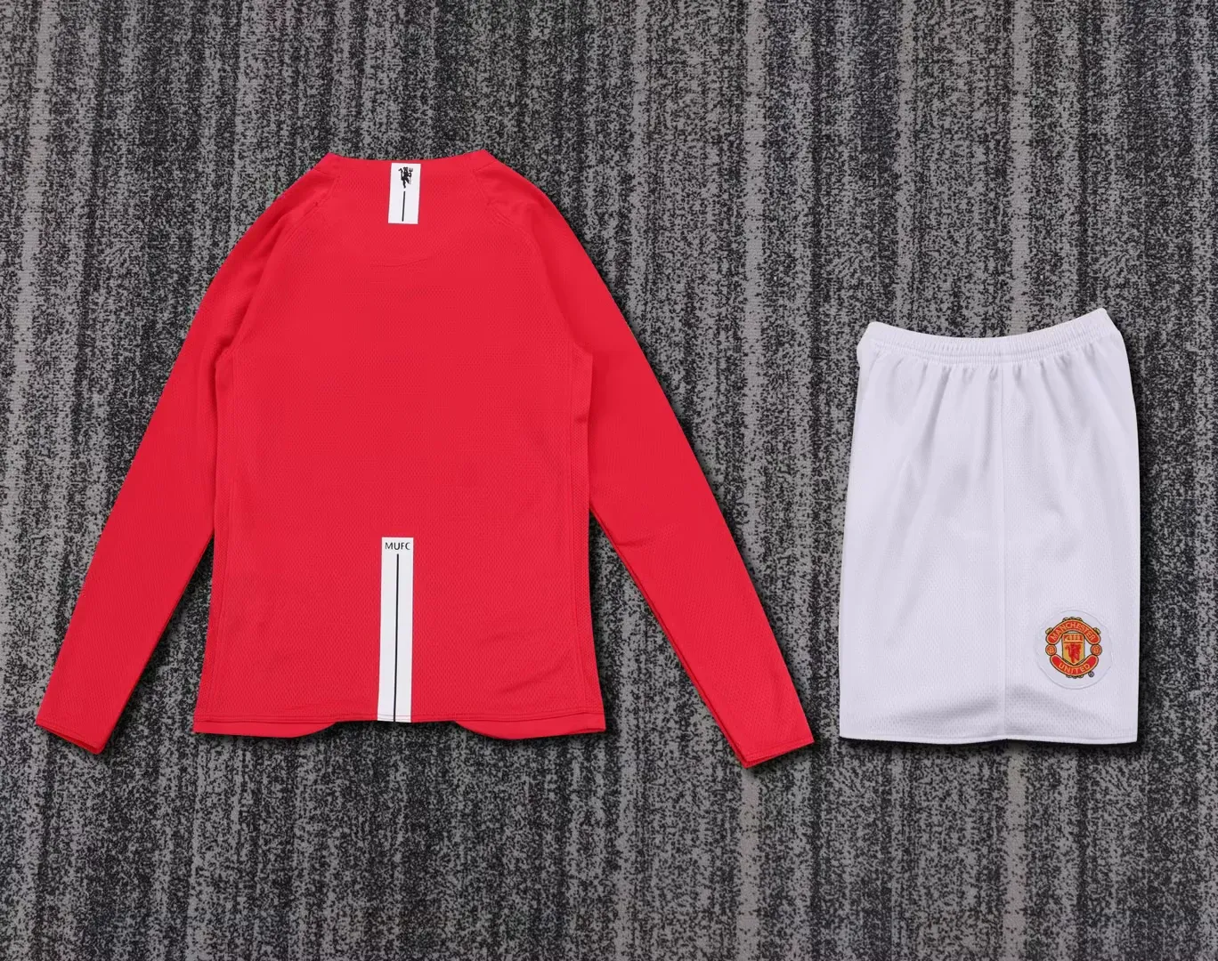 Kids Retro Manchester united 07/08 Home Kit Long Sleeves 16-28