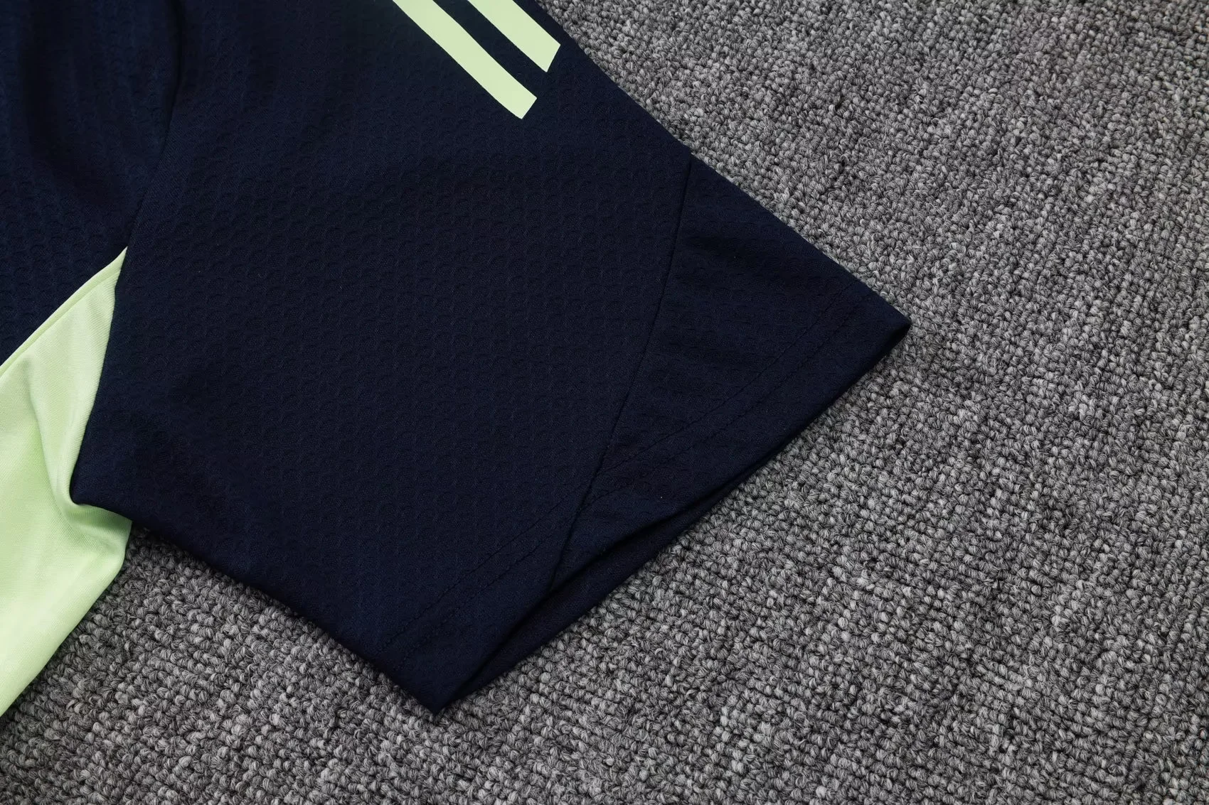 2526 Short Sleeves Training suit  D2550#