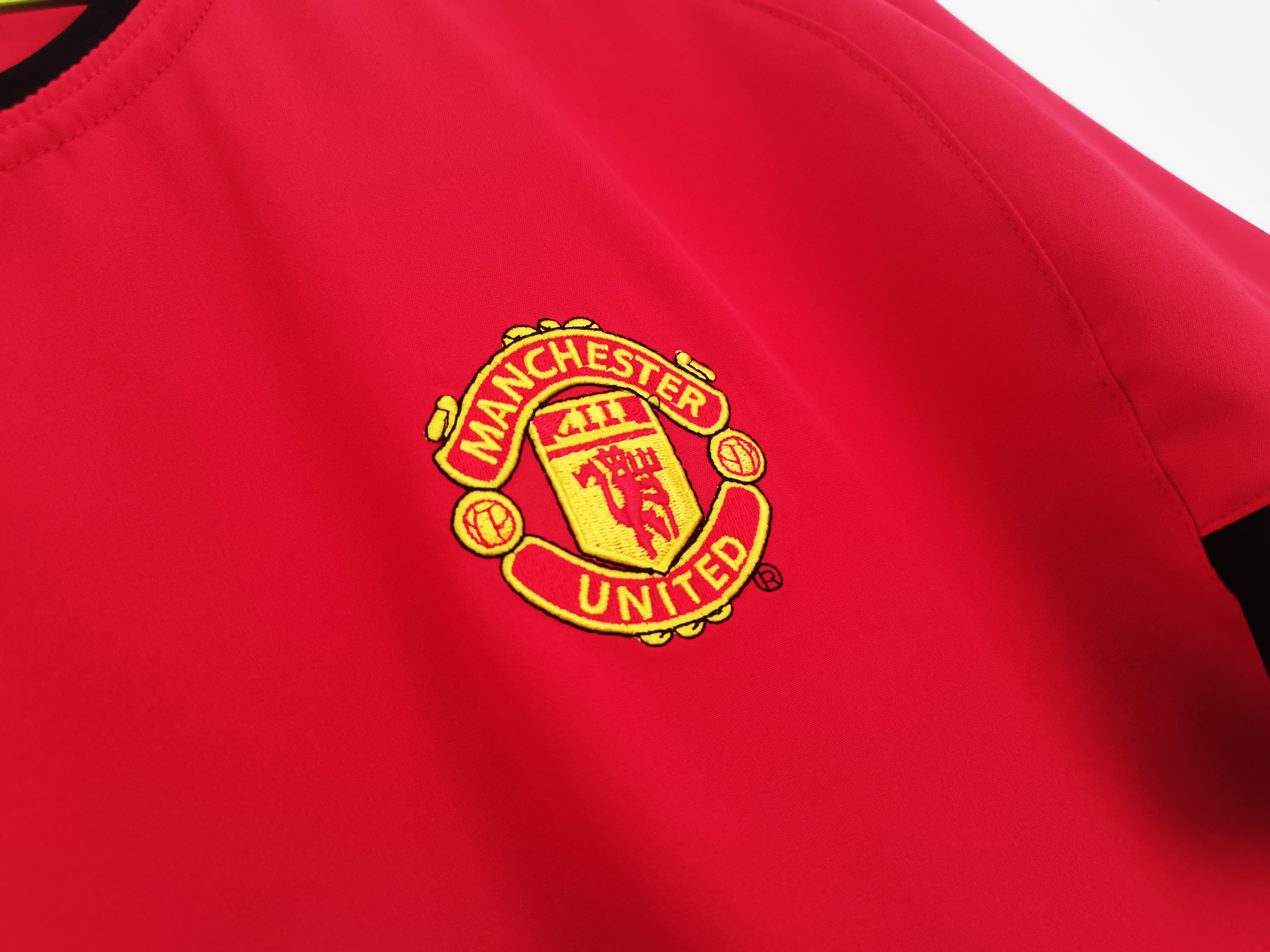 Retro  Manchester United 2002/04 Home Red Long Sleeves