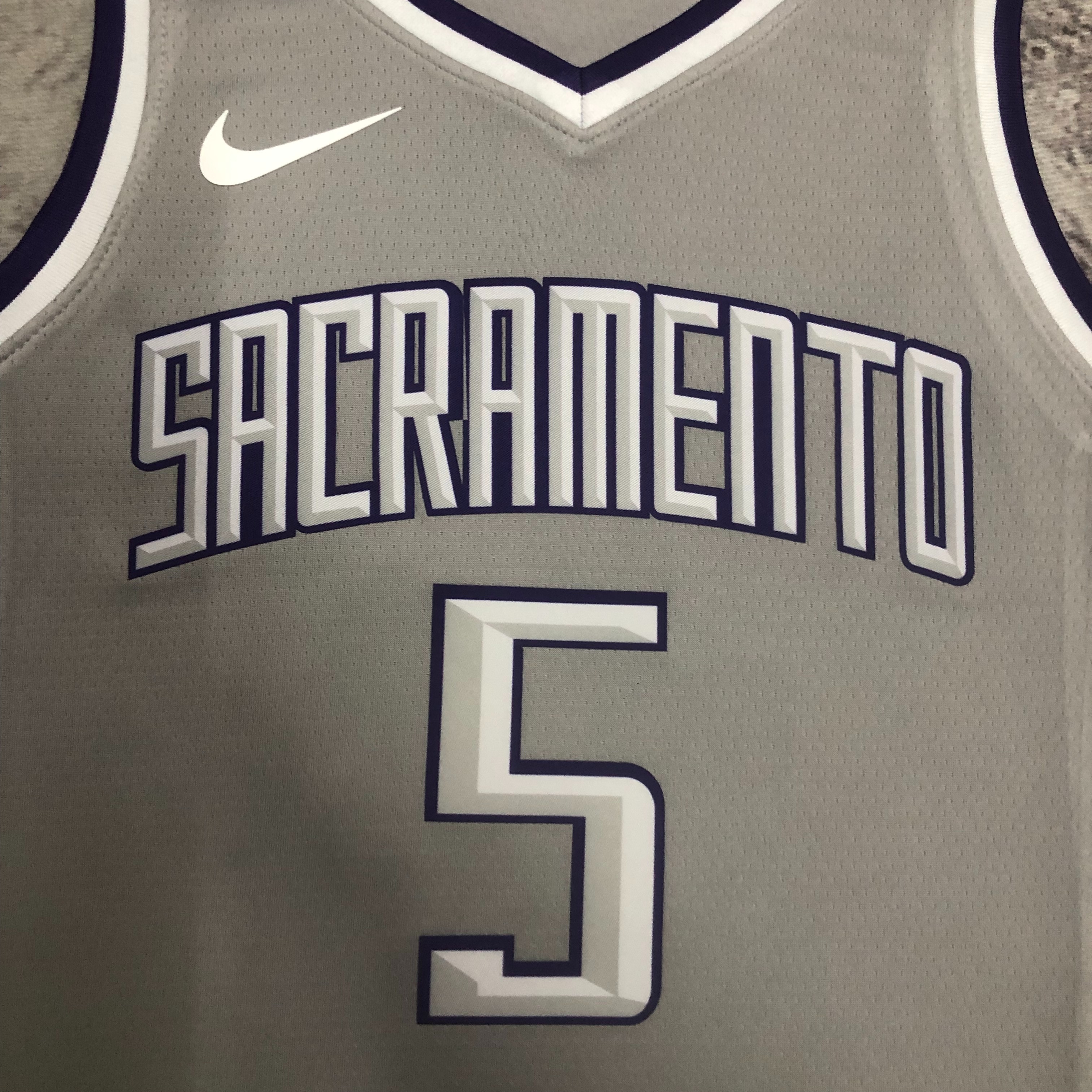 23 SEASON SACRAMENTO KINGS CITY  #5 FOX