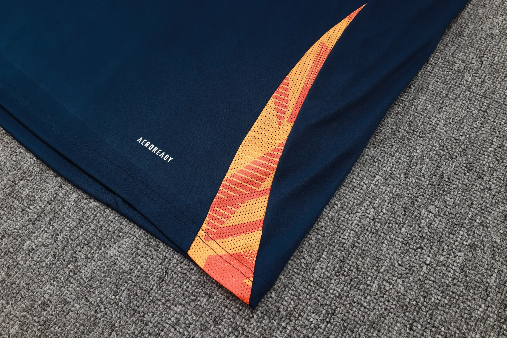 Juventus Sleevesless Training Suit D1168