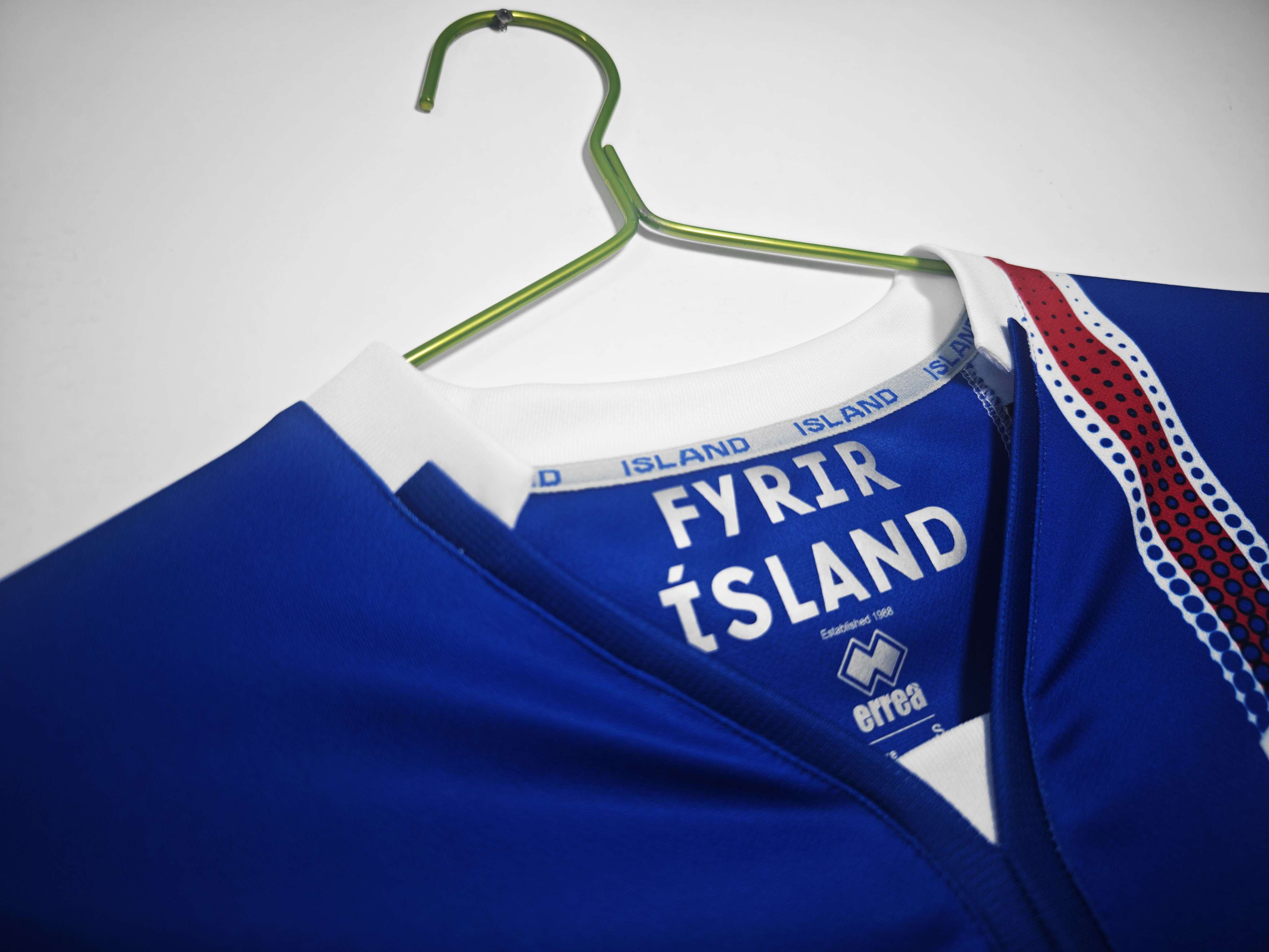 Retro Iceland 2016/17 Home S-XXL