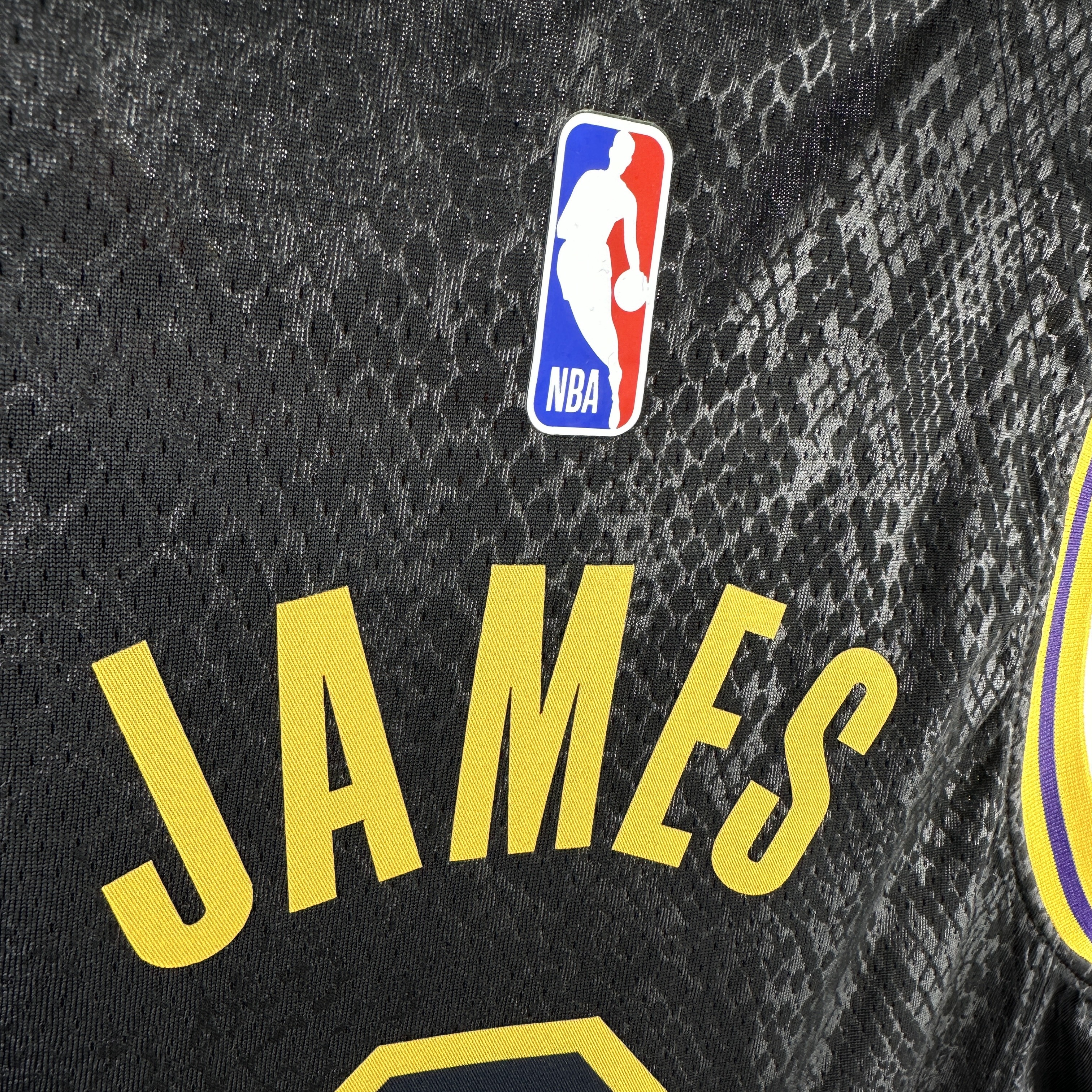 Kids Lakers No.6 James