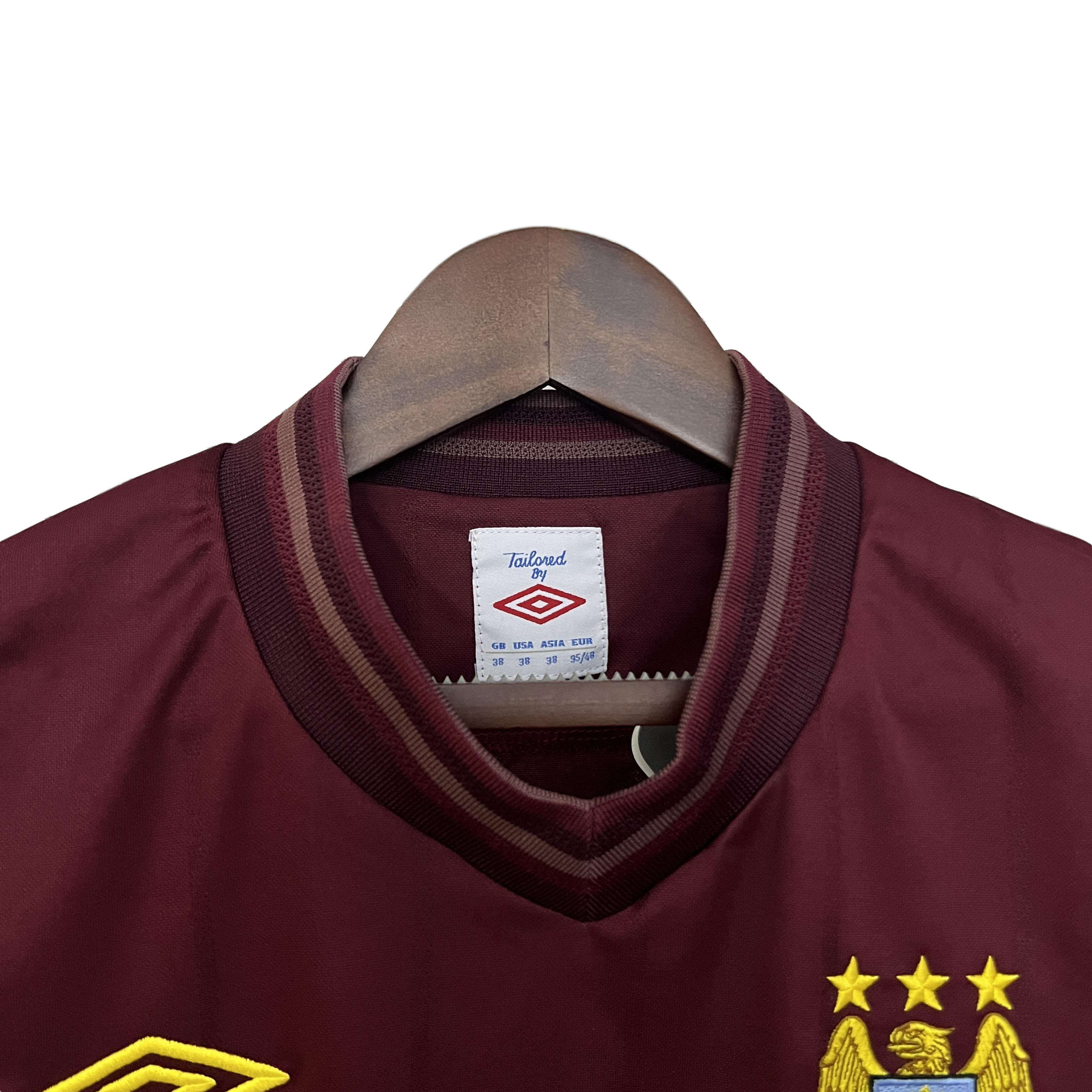 Retro Manchester City 12/13 Away