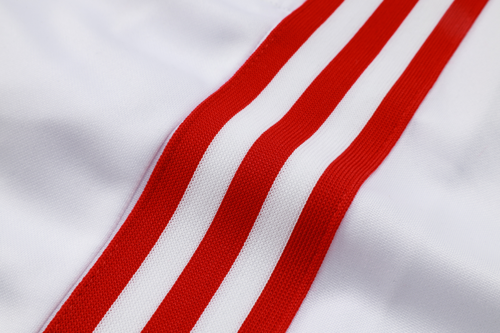 Bayern Sleeveless training suit D2536