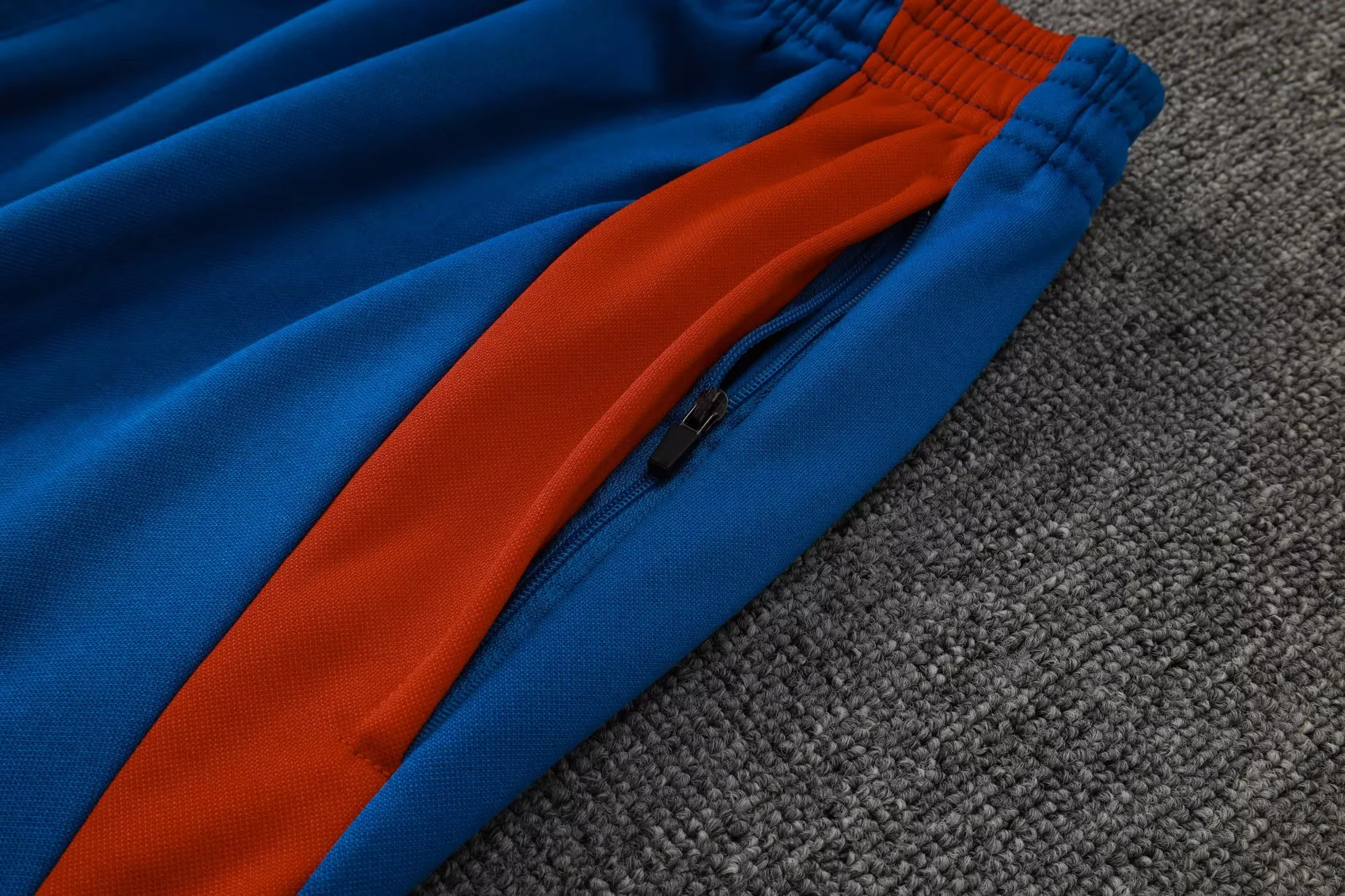 Adult/ Kid Half-zipper Hooded Spain Training Suit