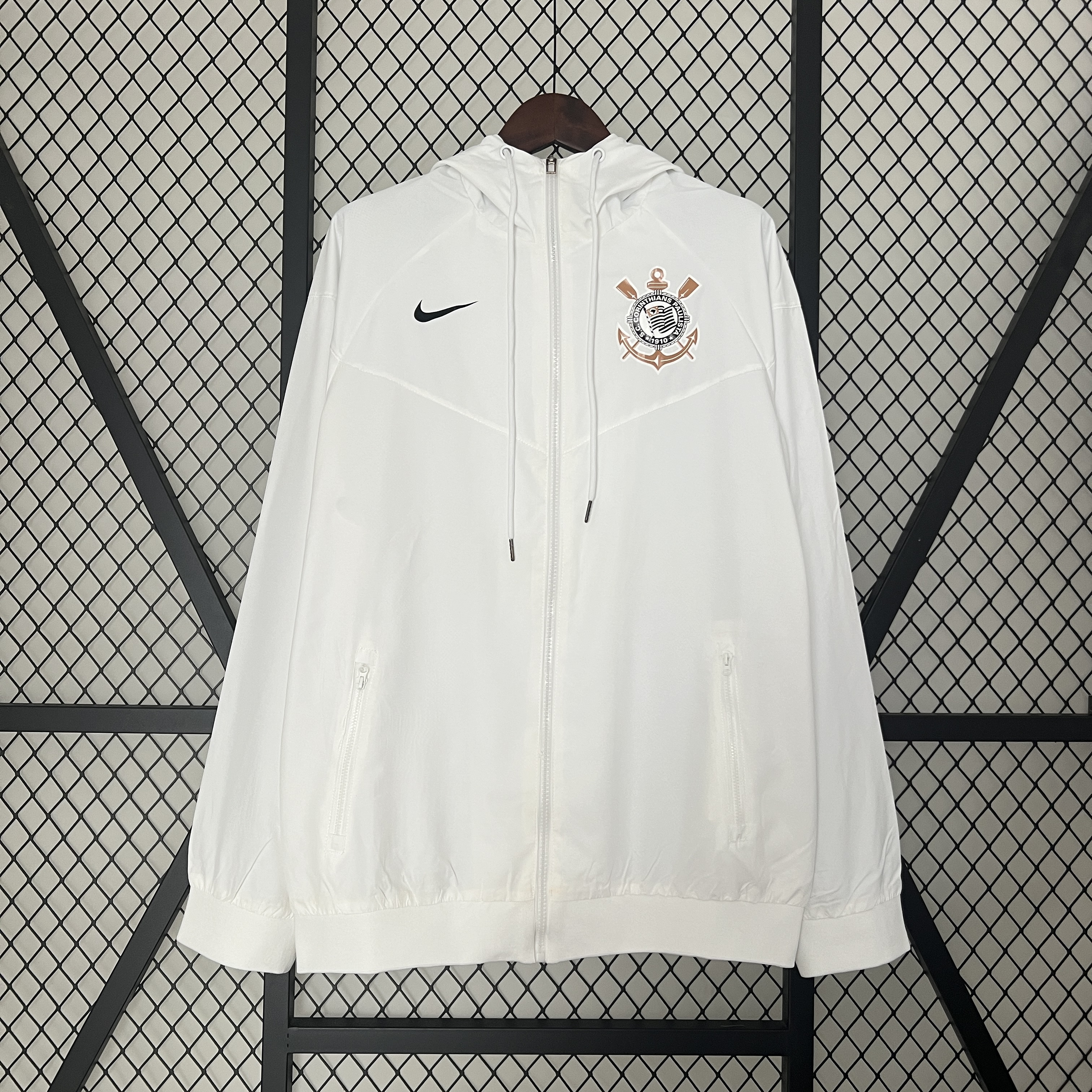 Corinthians 24/25 Windbreaker White